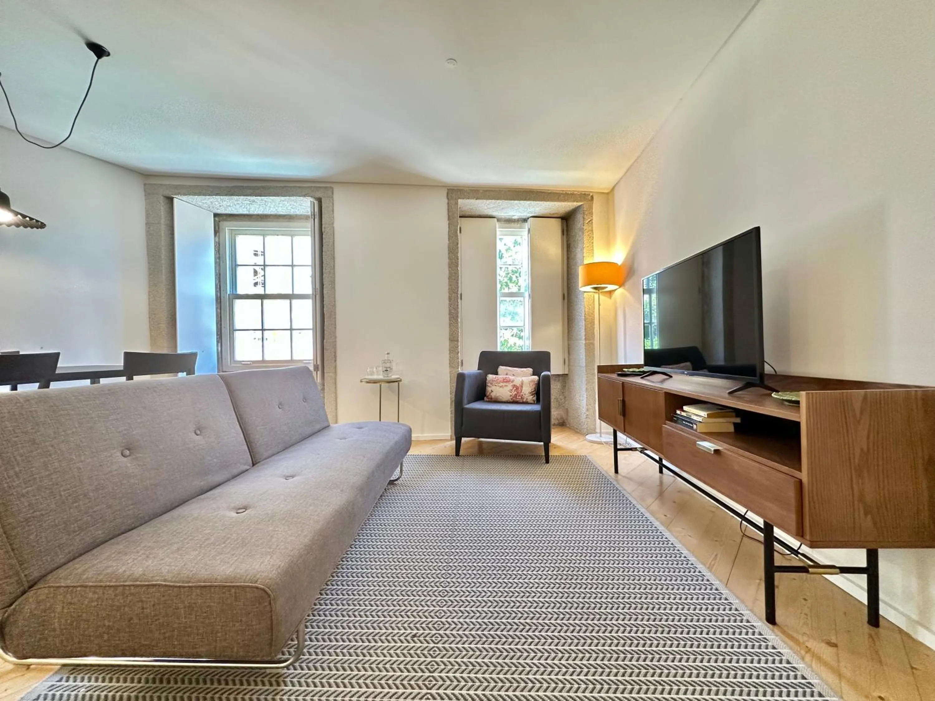 TV and multimedia in YOUROPO - Taipas