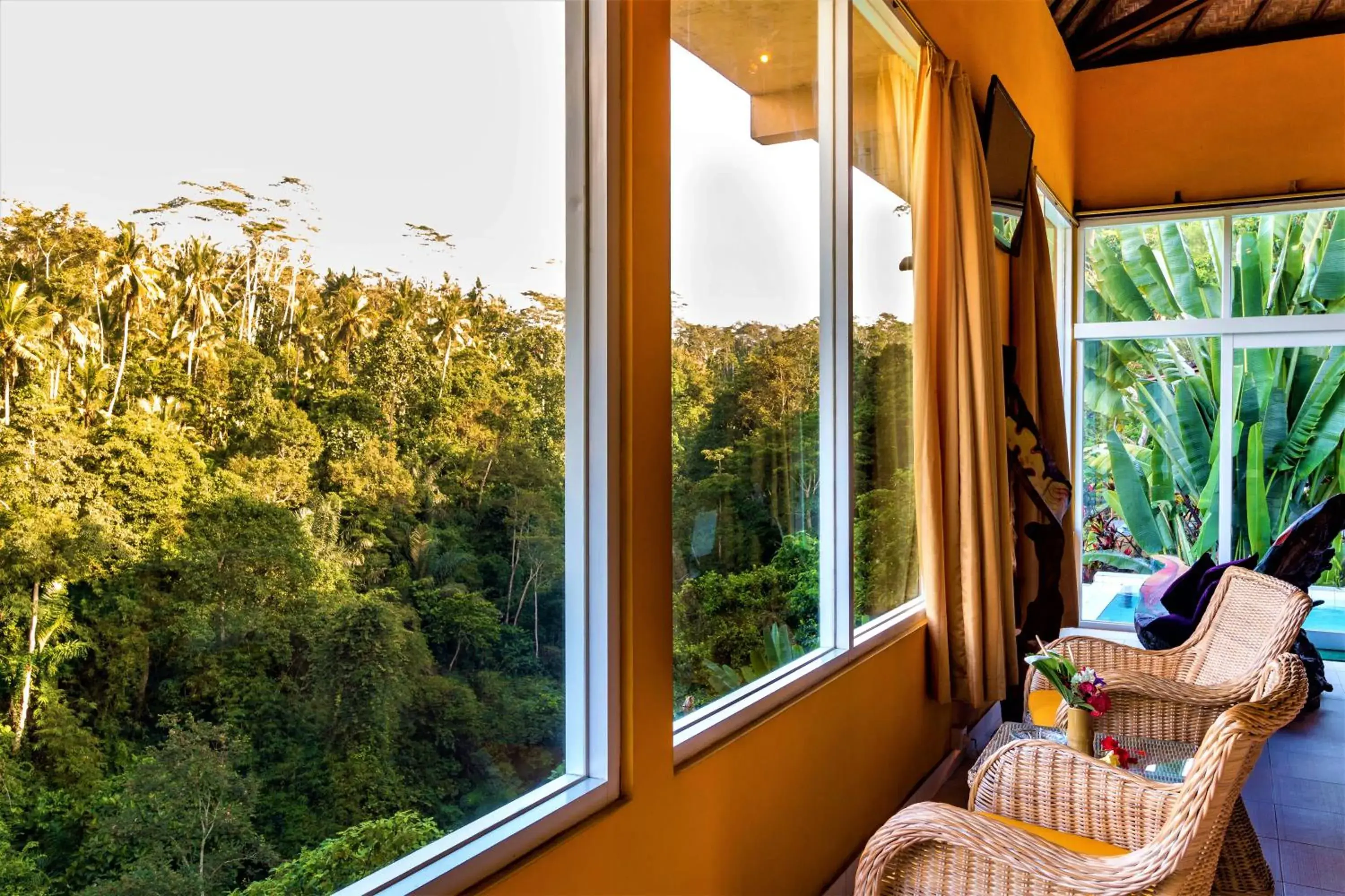 Bojog - Villa with Private Pool in Tanah Merah Art Resort by AGATA Bojog - Villa with Private Pool in Tanah Merah Art Resort by AGATA