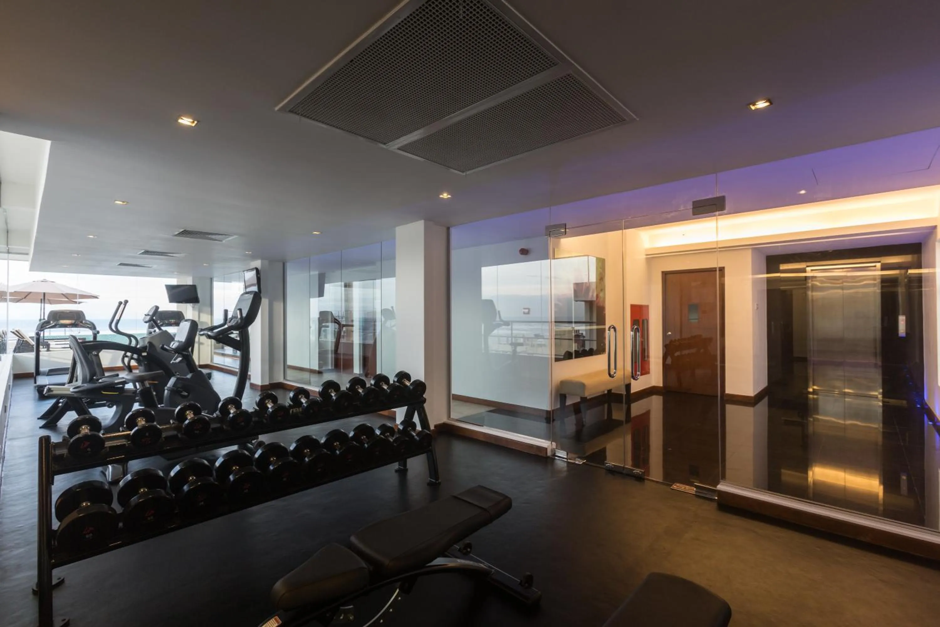 Fitness centre/facilities in Renuka City Hotel