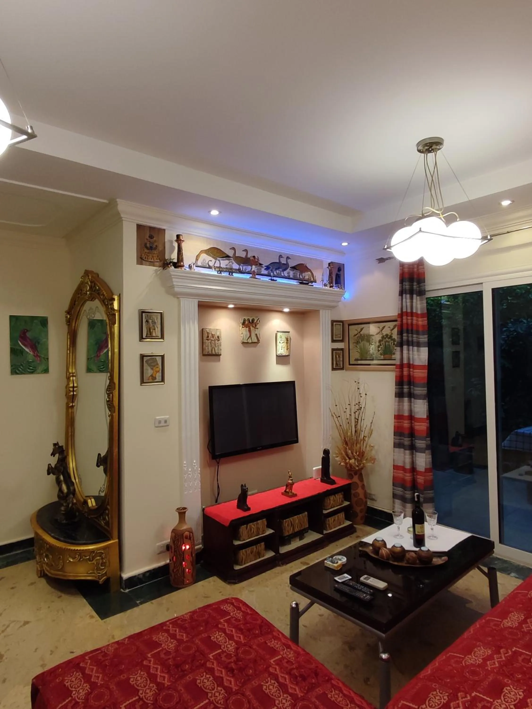 TV and multimedia in Villa Rayan