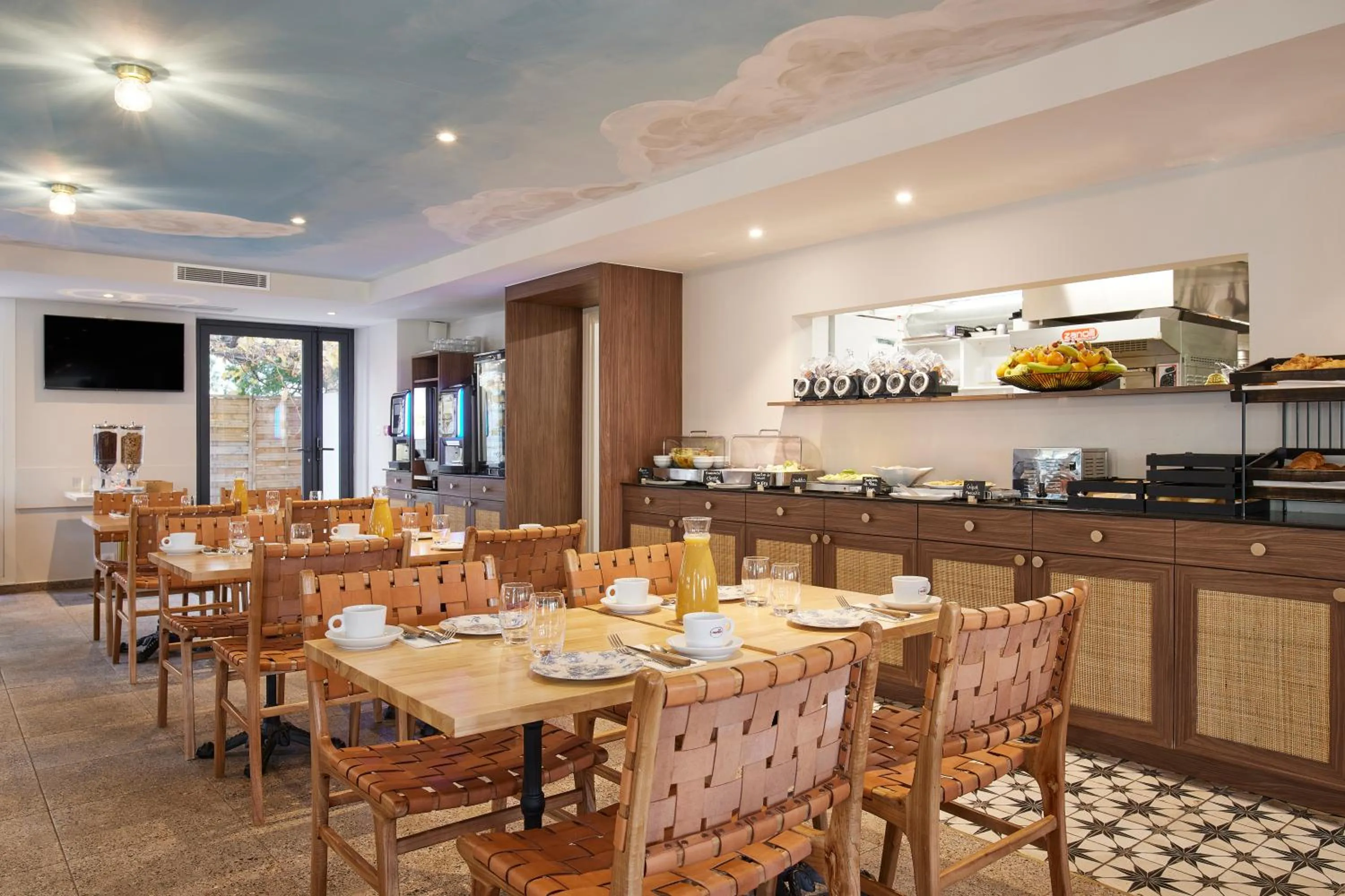 Restaurant/places to eat in Hotel-Restaurant Isidore Nice Ouest