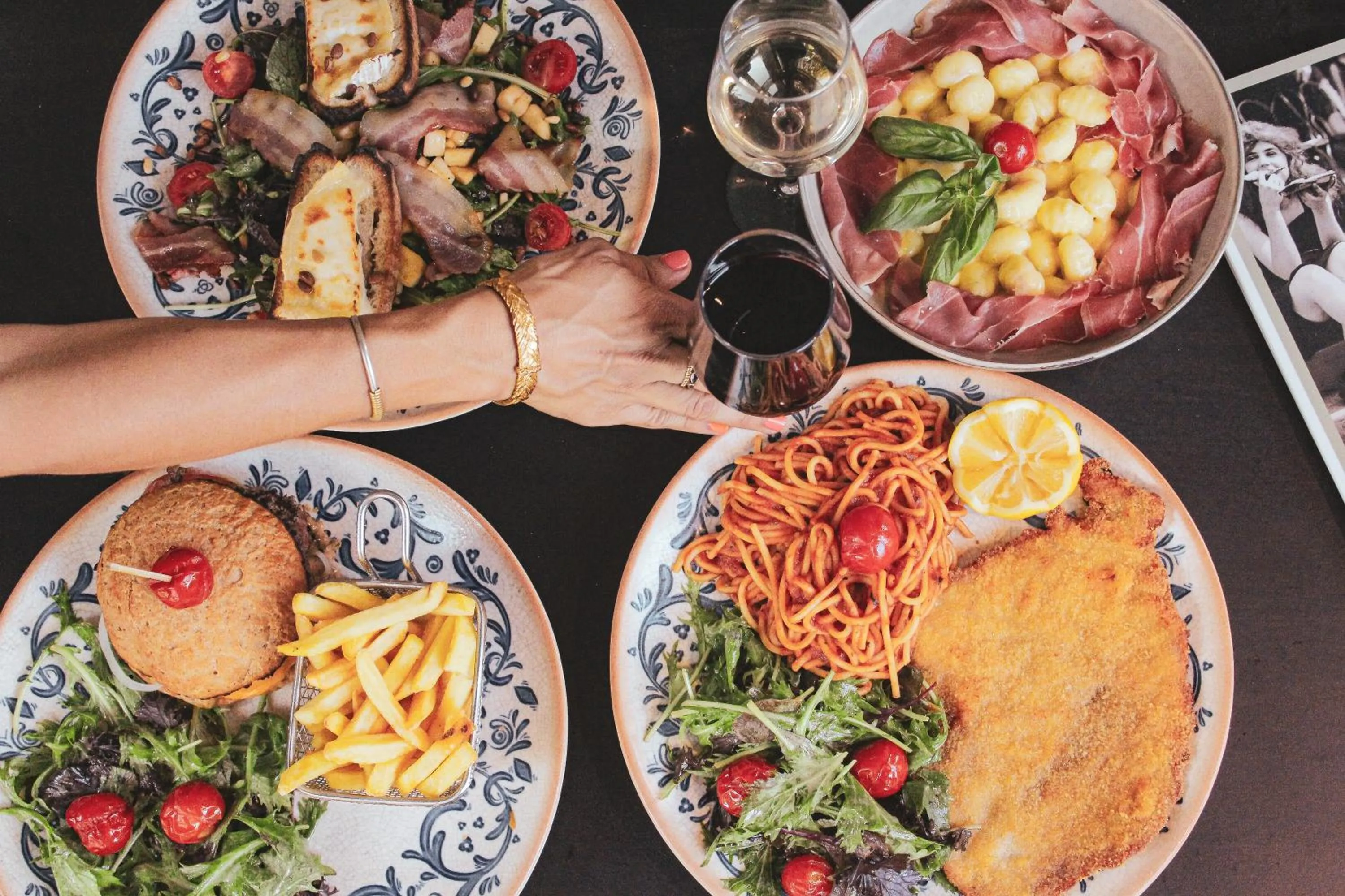 Restaurant/places to eat in Hotel-Restaurant Isidore Nice Ouest