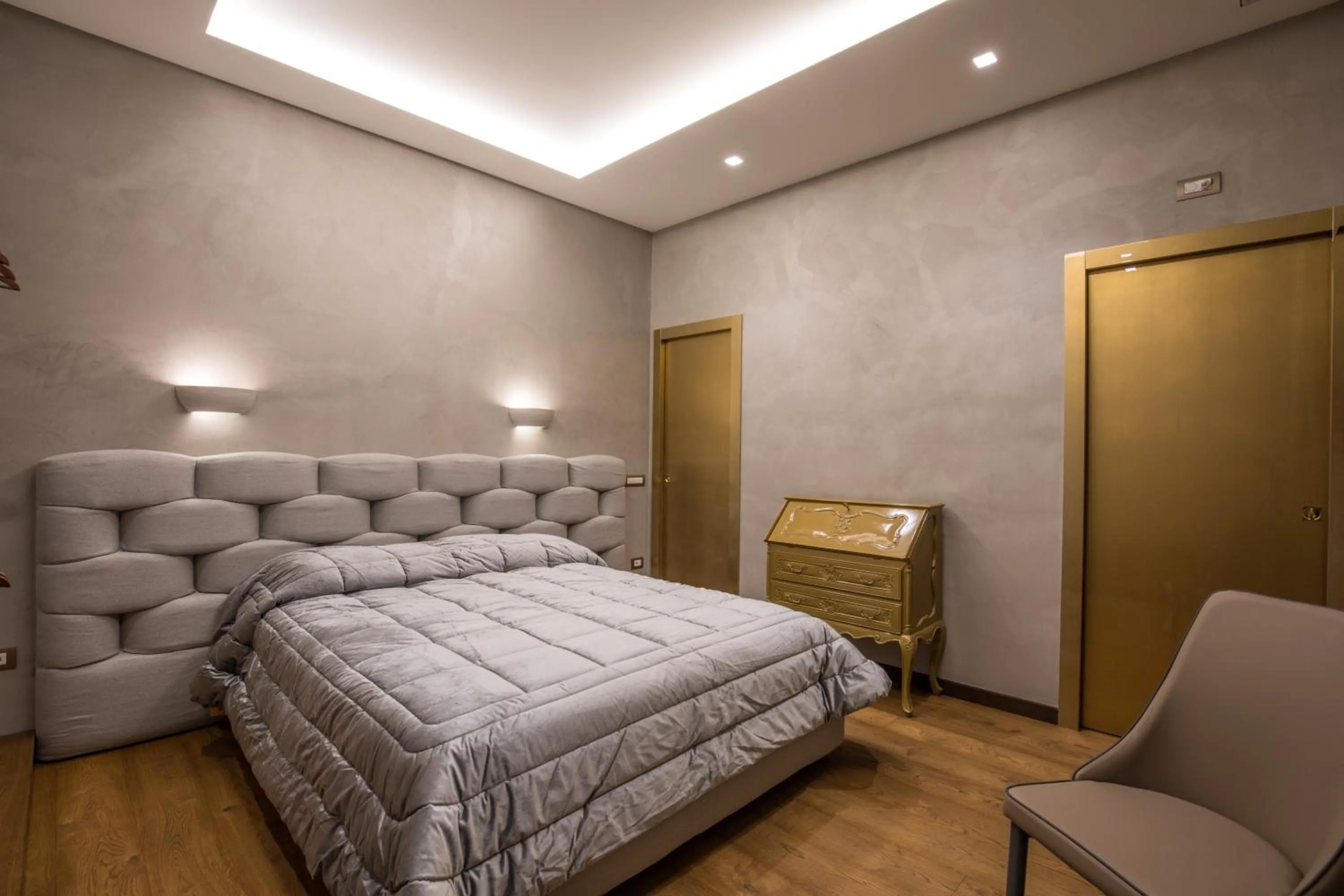 Photo of the whole room, Bed in Civico Cinque Home Luxury Apartment