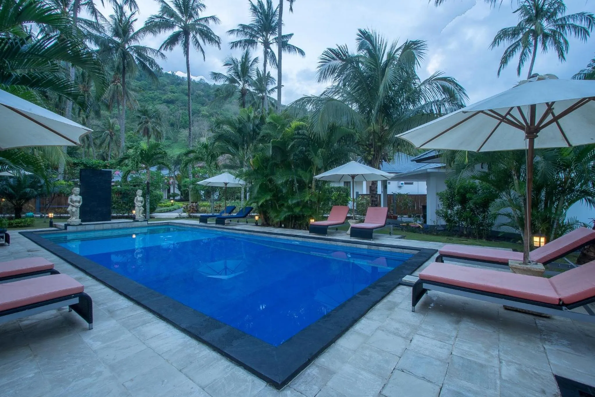 Pool view in Dream Estate Resort