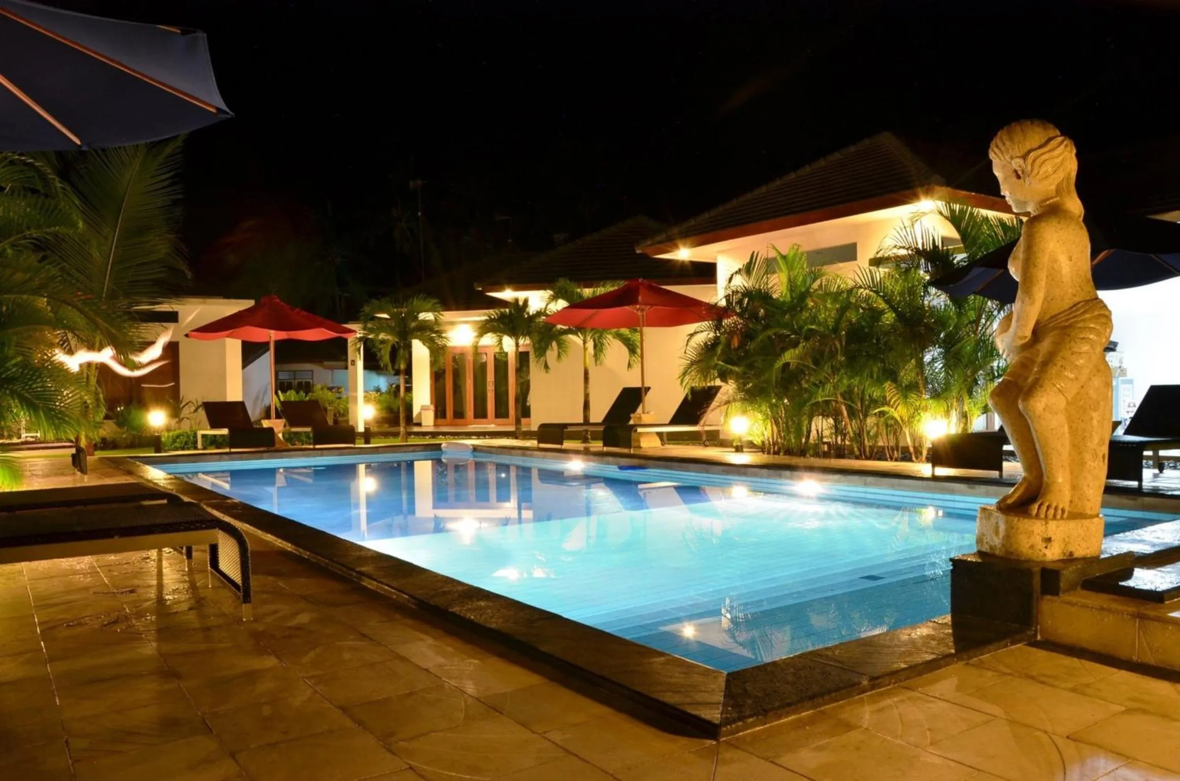 Night in Dream Estate Resort