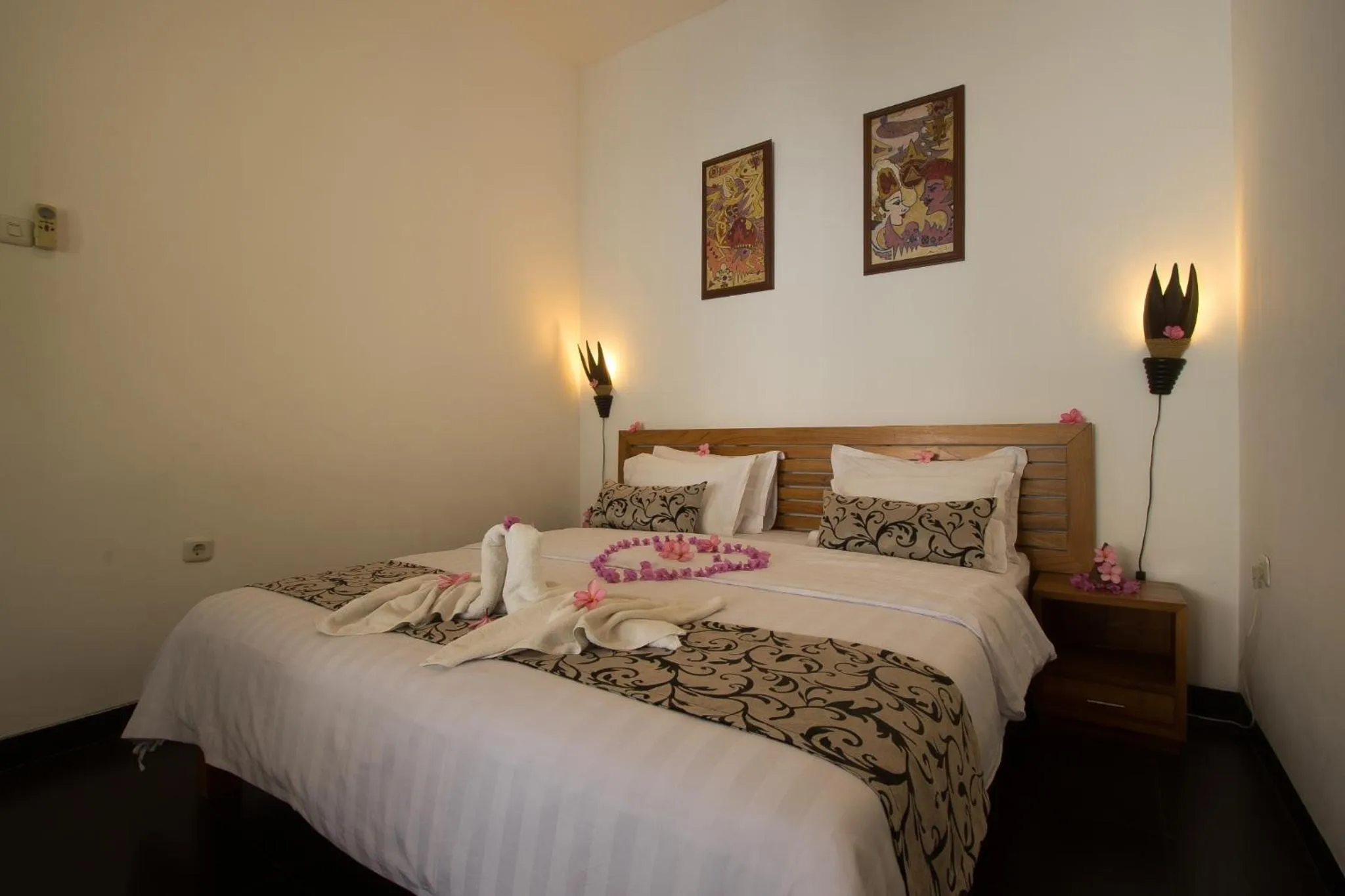 Bedroom, Bed in Dream Estate Resort