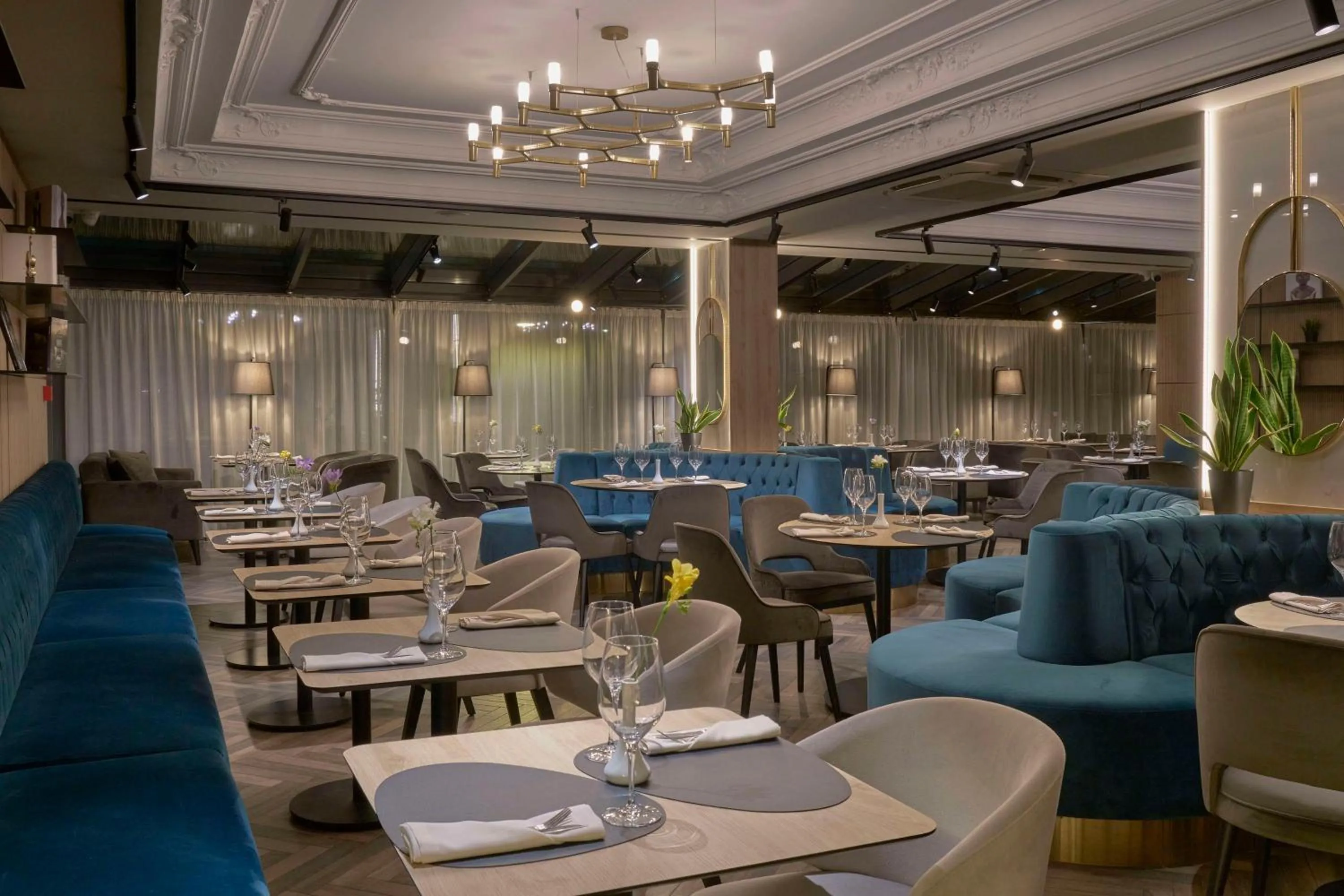 Restaurant/places to eat in Radisson Hotel Plovdiv