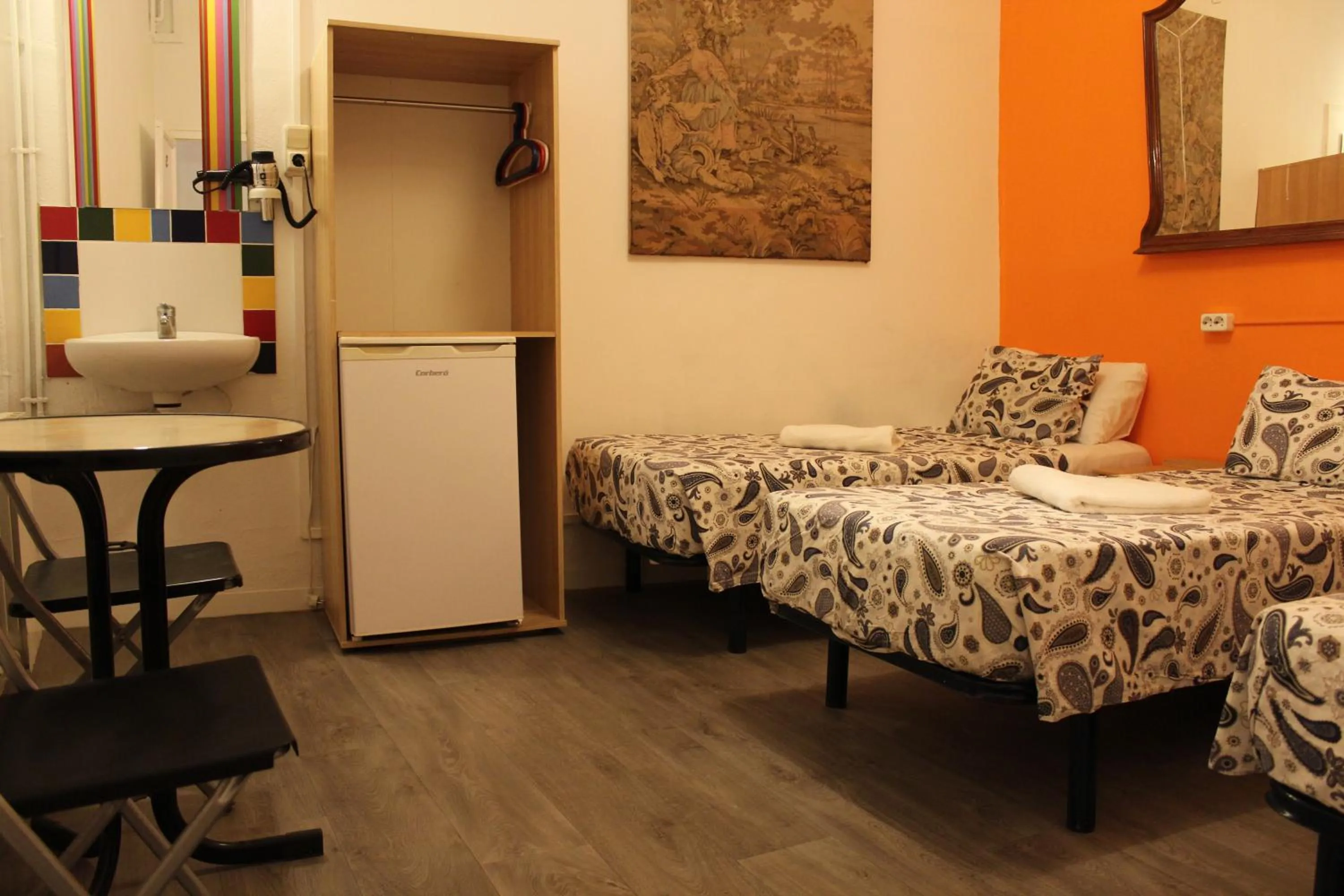 Bedroom, Bed in Pensión Arosa