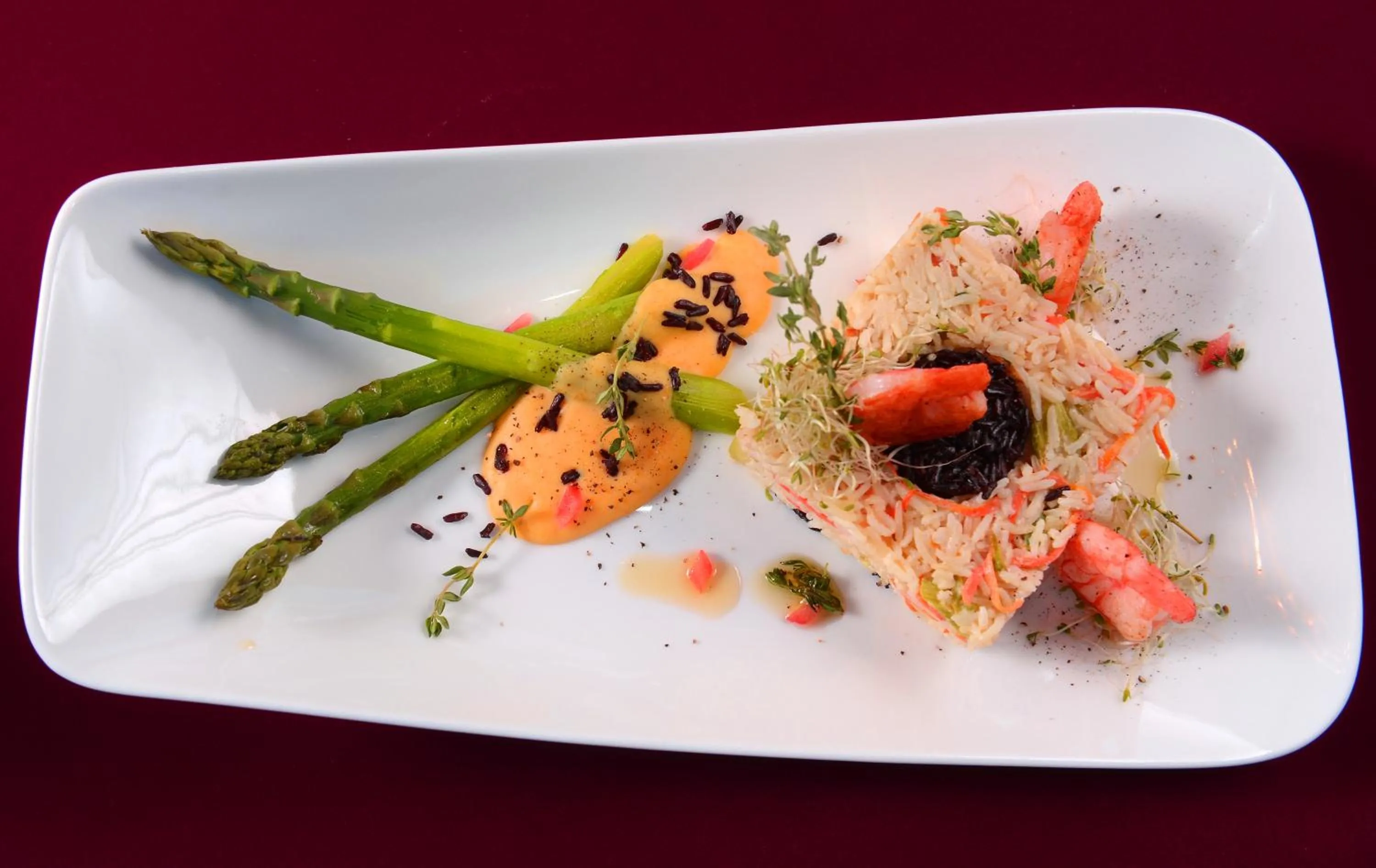 Food and drinks in Atlantic Hotel - Free Parking