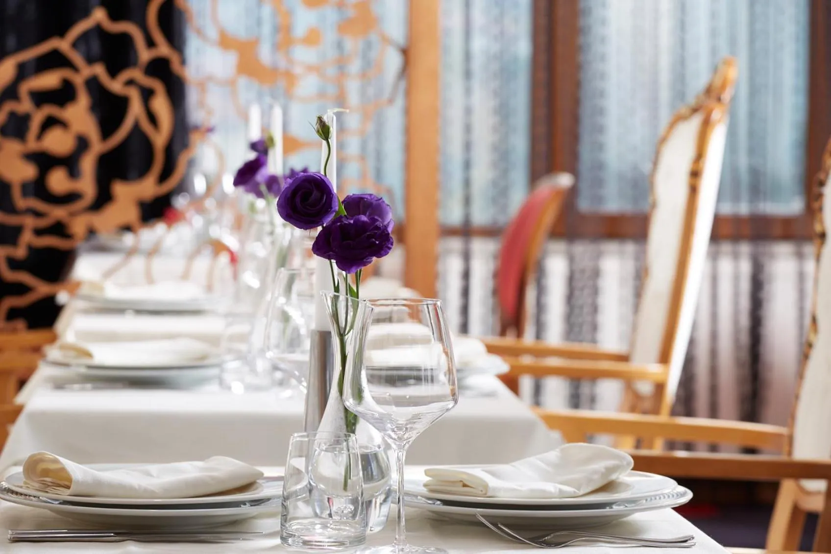 Restaurant/places to eat in Atlantic Hotel - Free Parking