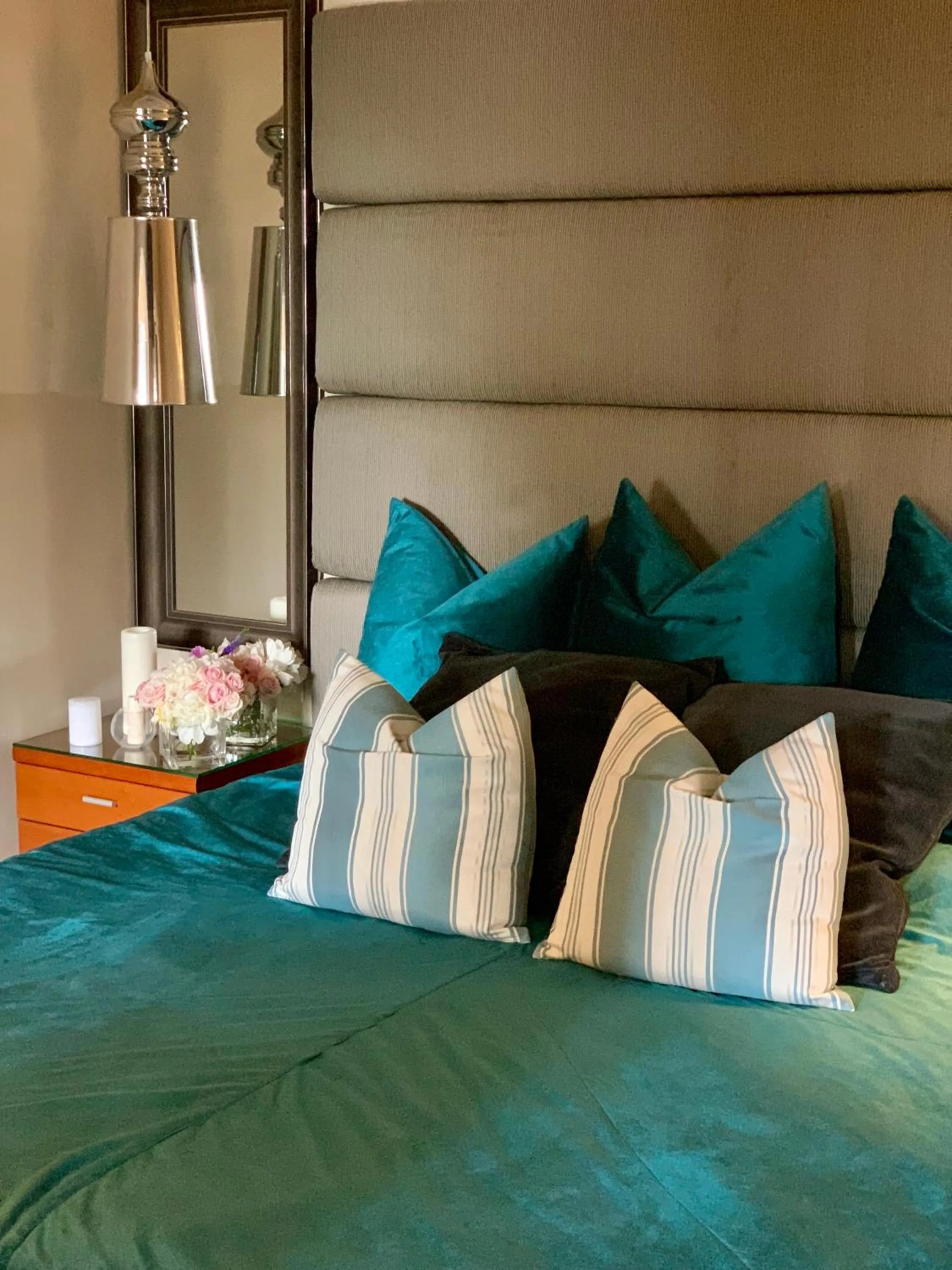 Bedroom, Bed in Atlantic Hotel - Free Parking