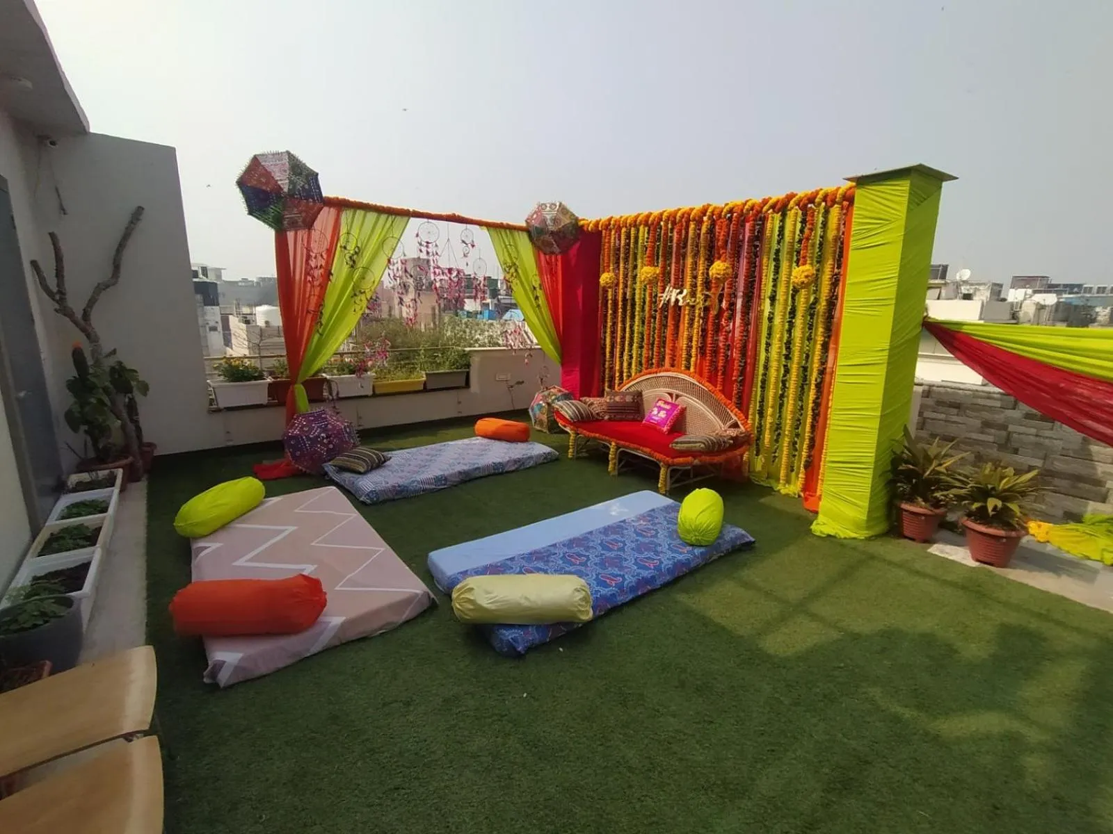 Patio in Hotel Sopan Heights