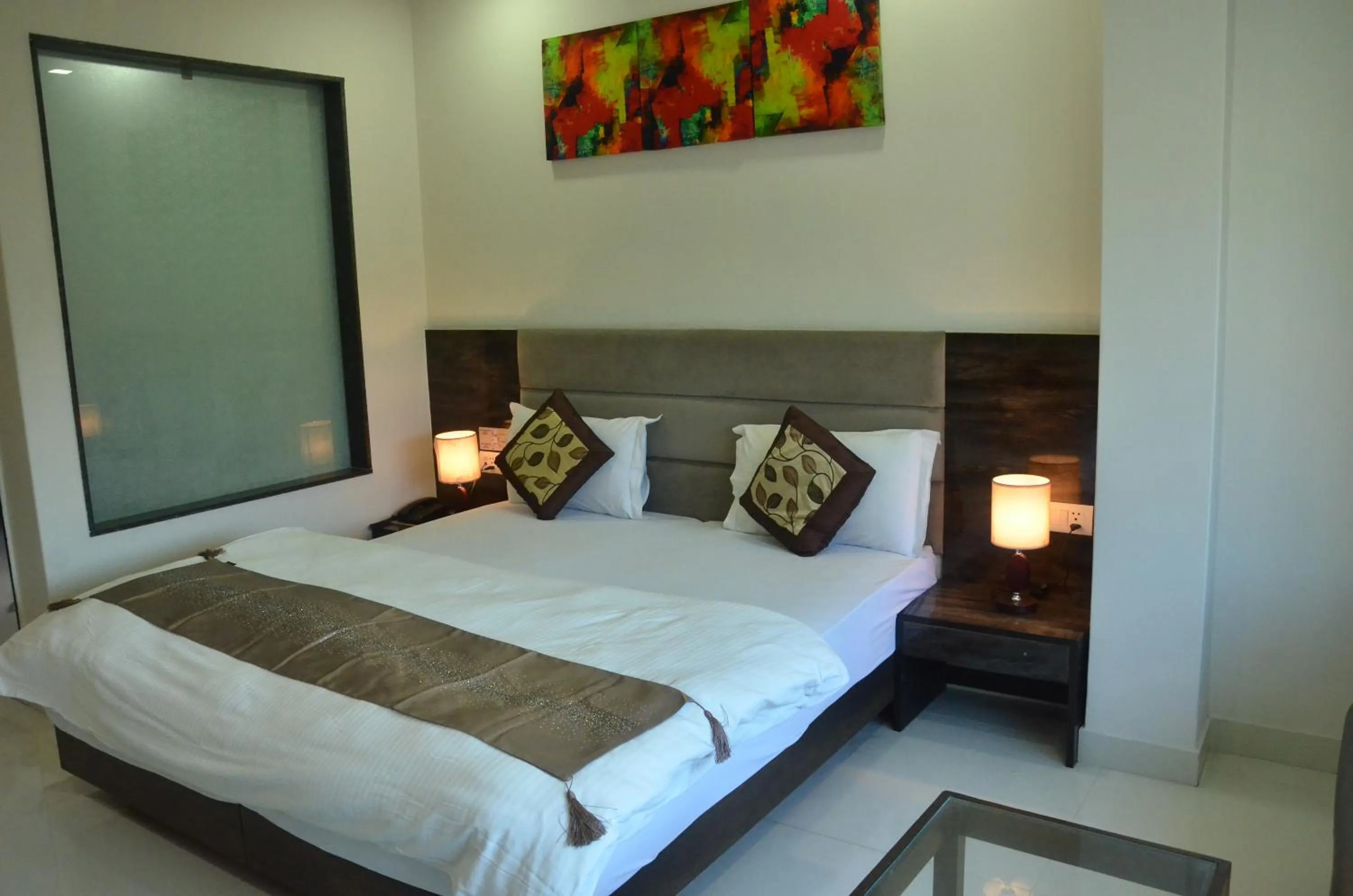 Photo of the whole room, Bed in Hotel Sopan Heights