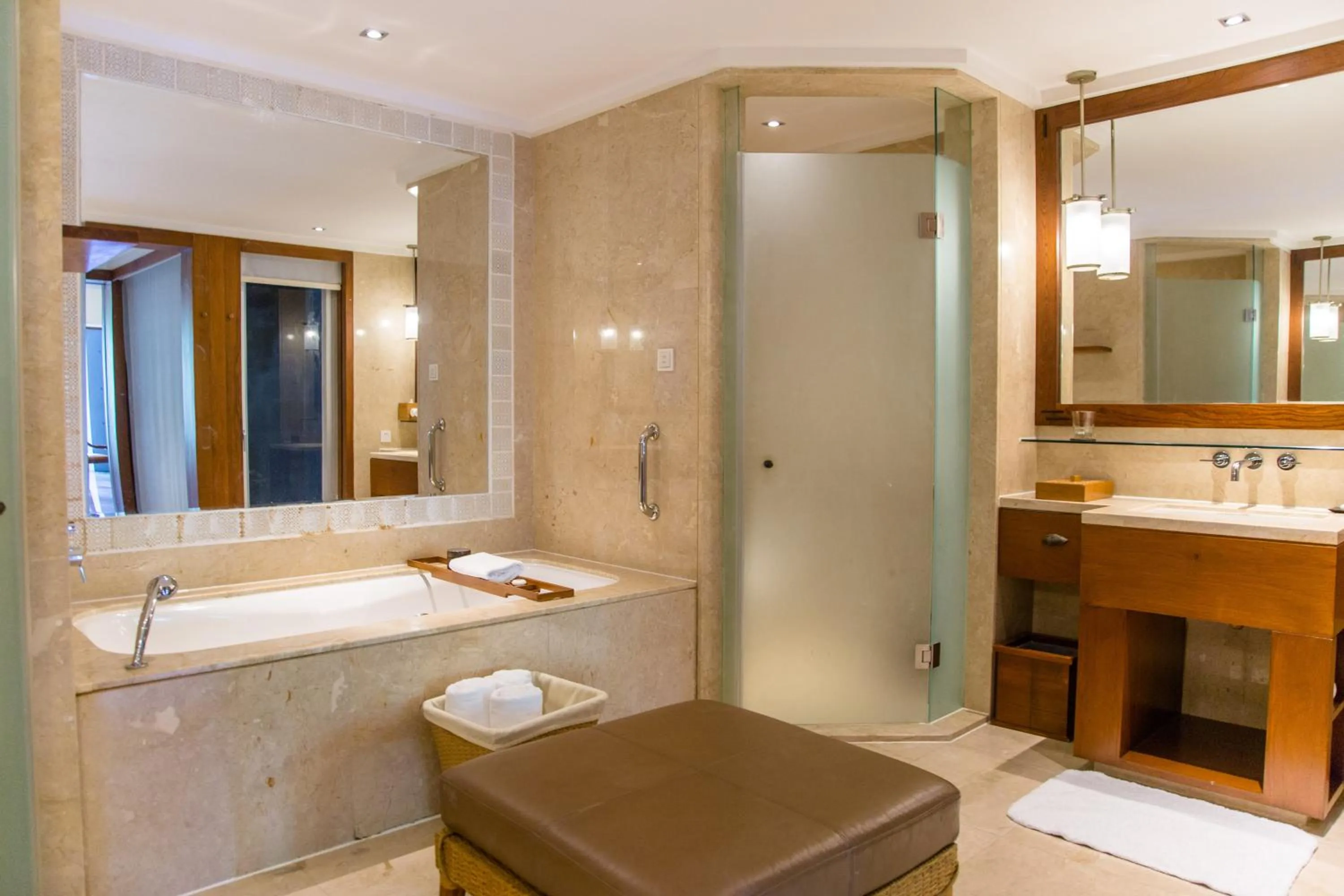 Bathroom in Mandarin Oriental, Sanya