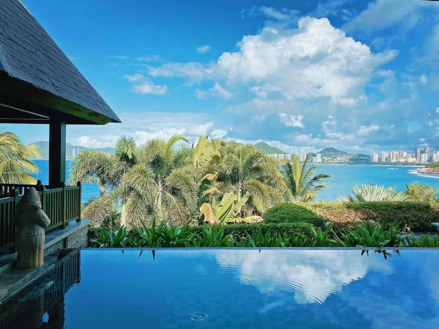 Property building in Mandarin Oriental, Sanya