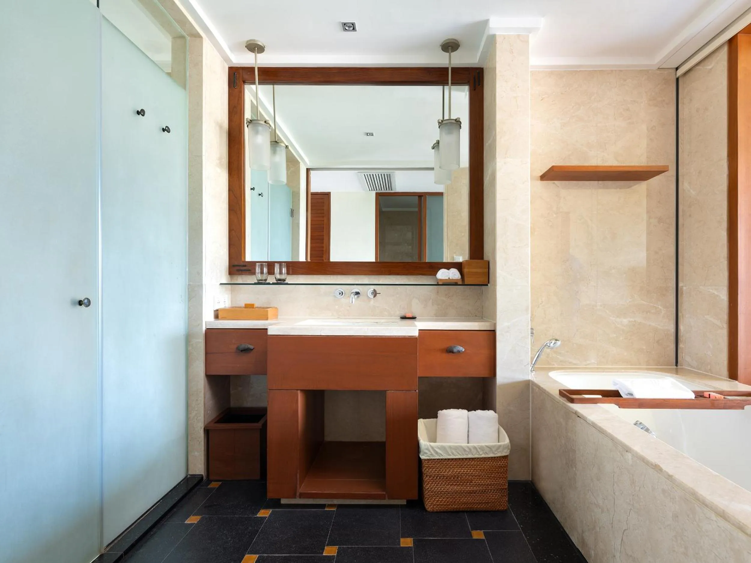 Bathroom in Mandarin Oriental, Sanya