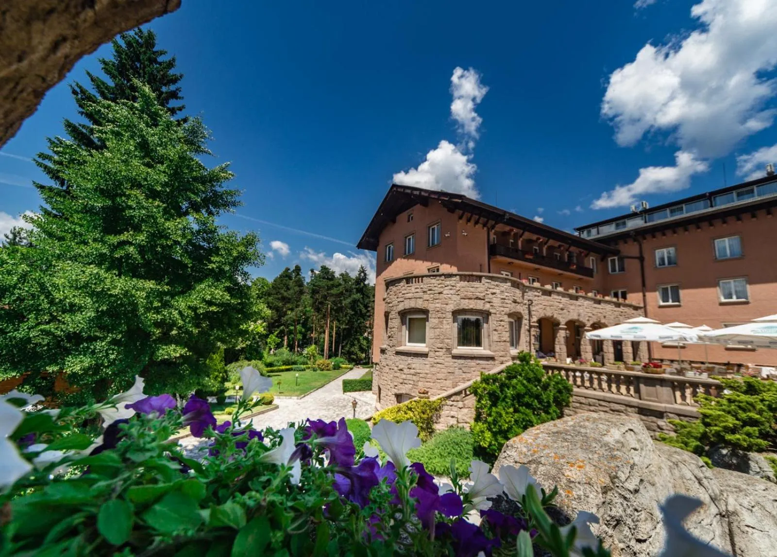 Property building in Spa Hotel Dvoretsa