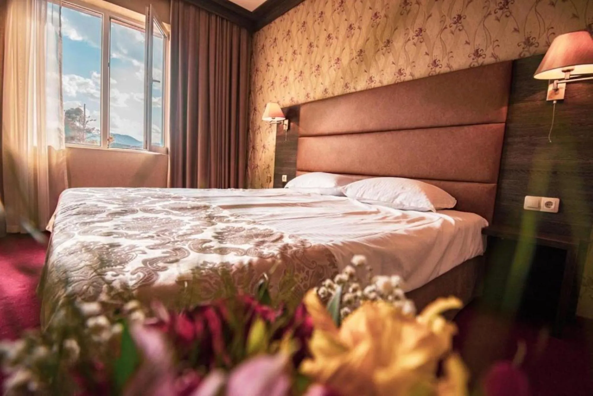 Bed in Spa Hotel Dvoretsa