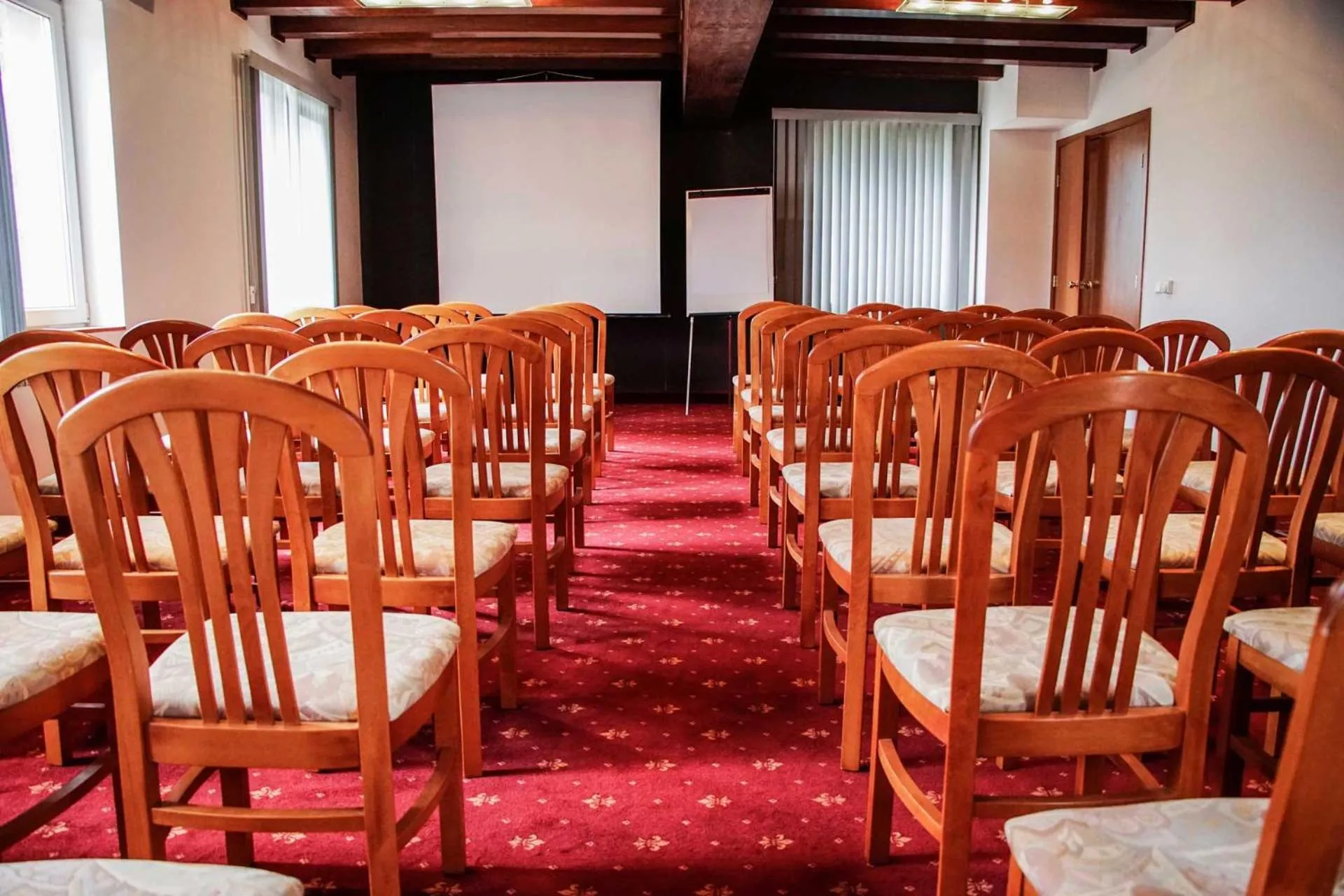 Meeting/conference room in Spa Hotel Dvoretsa