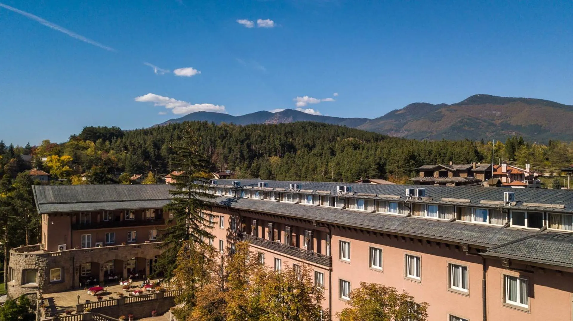 Property building in Spa Hotel Dvoretsa