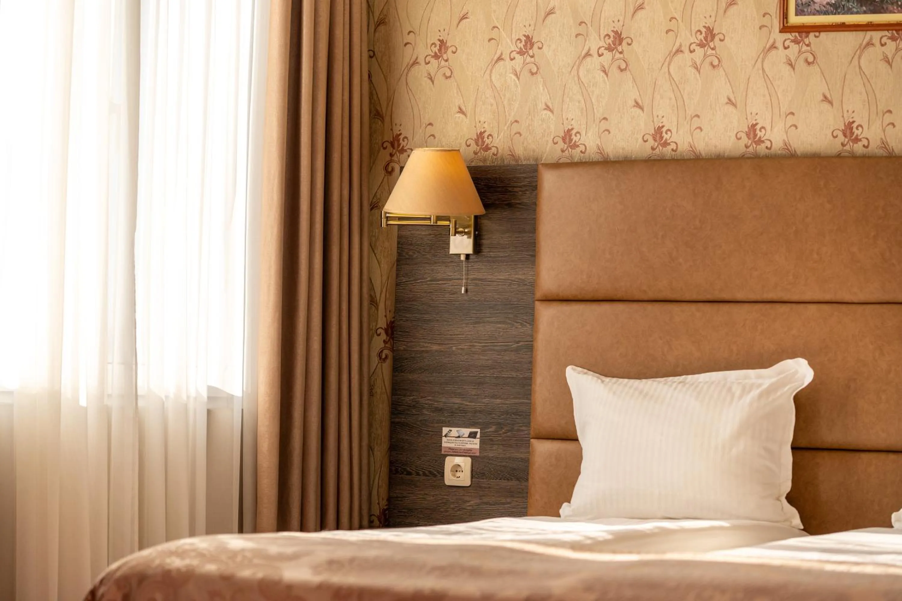 Property building, Bed in Spa Hotel Dvoretsa