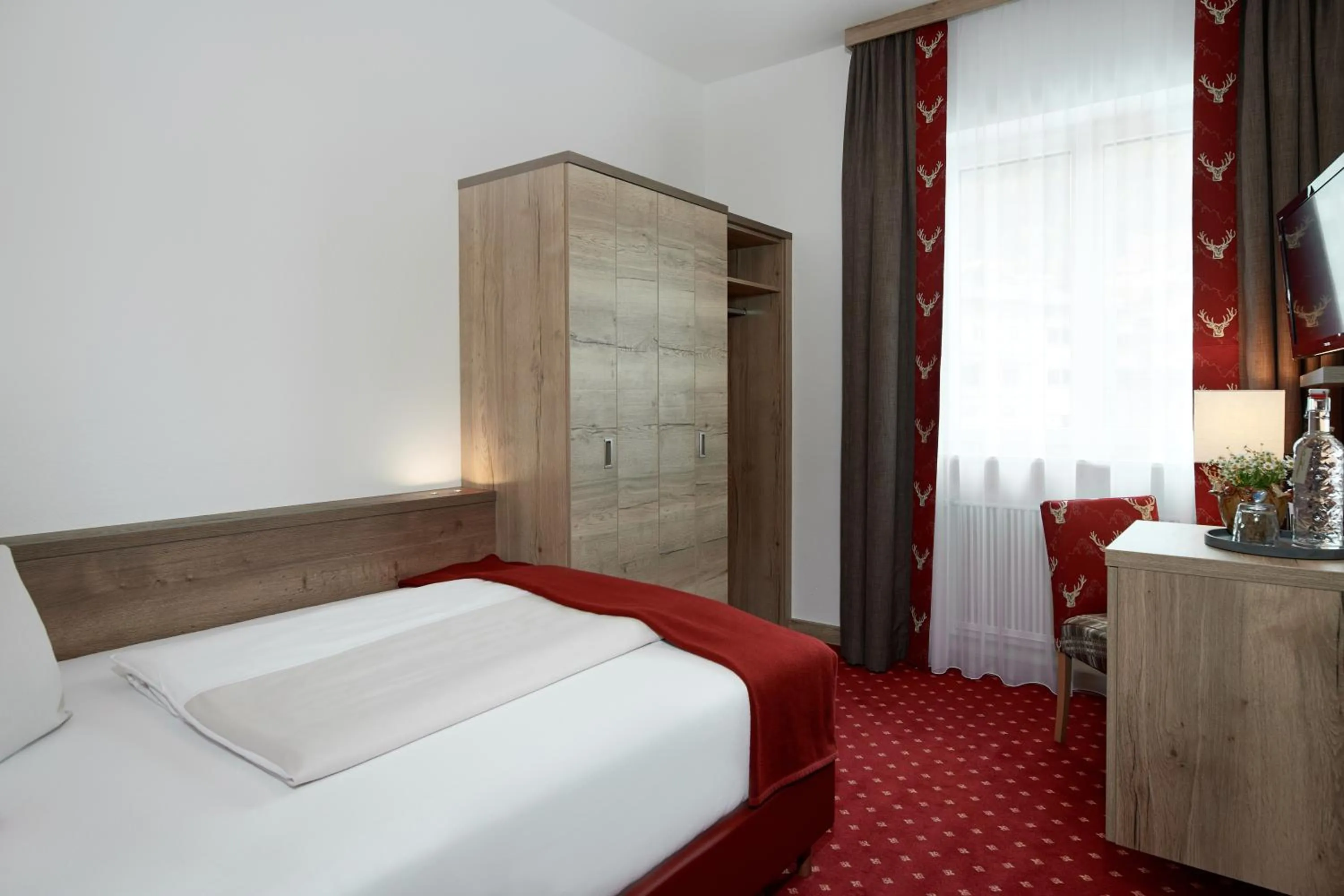 Photo of the whole room, Bed in Hotel Kerschbaumer