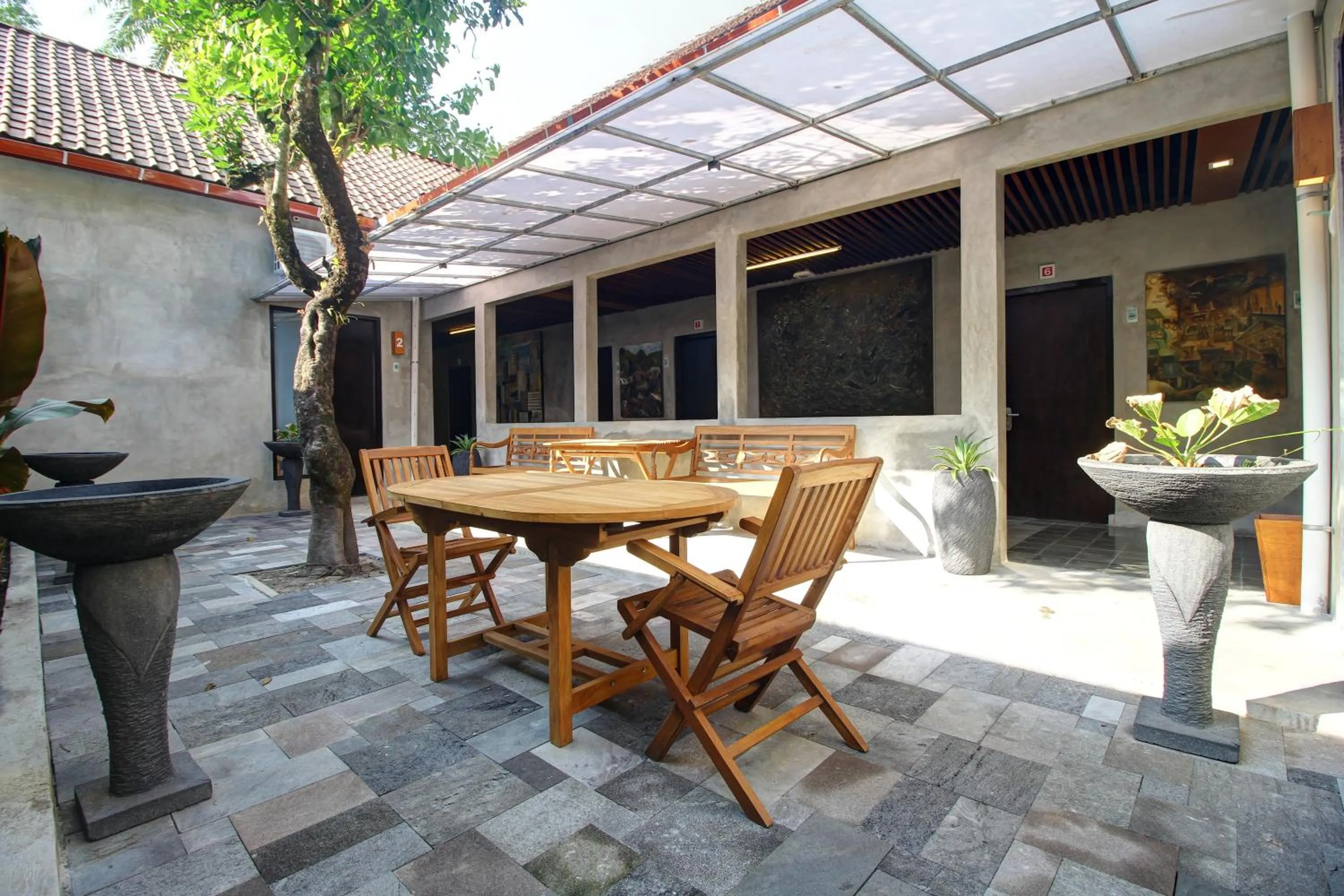 Area and facilities in Watu Agung Guest House
