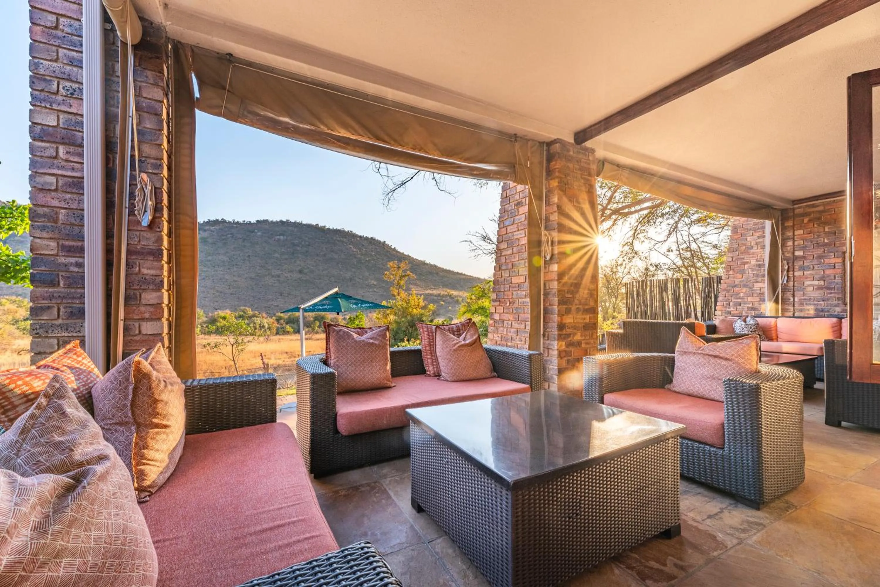 Lounge or bar in Kwa Maritane Lodge