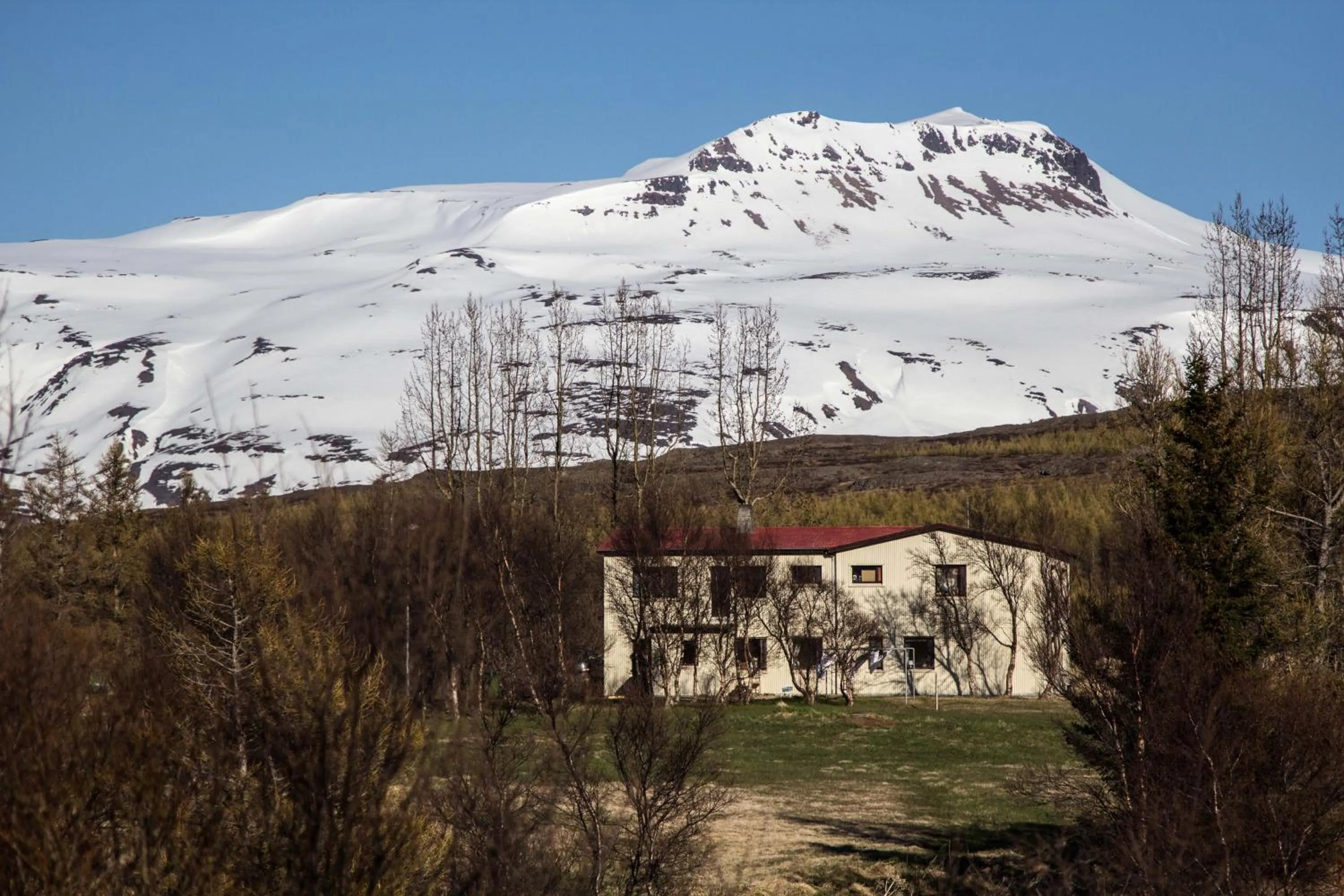 Mountain view in Mjóanes accommodation