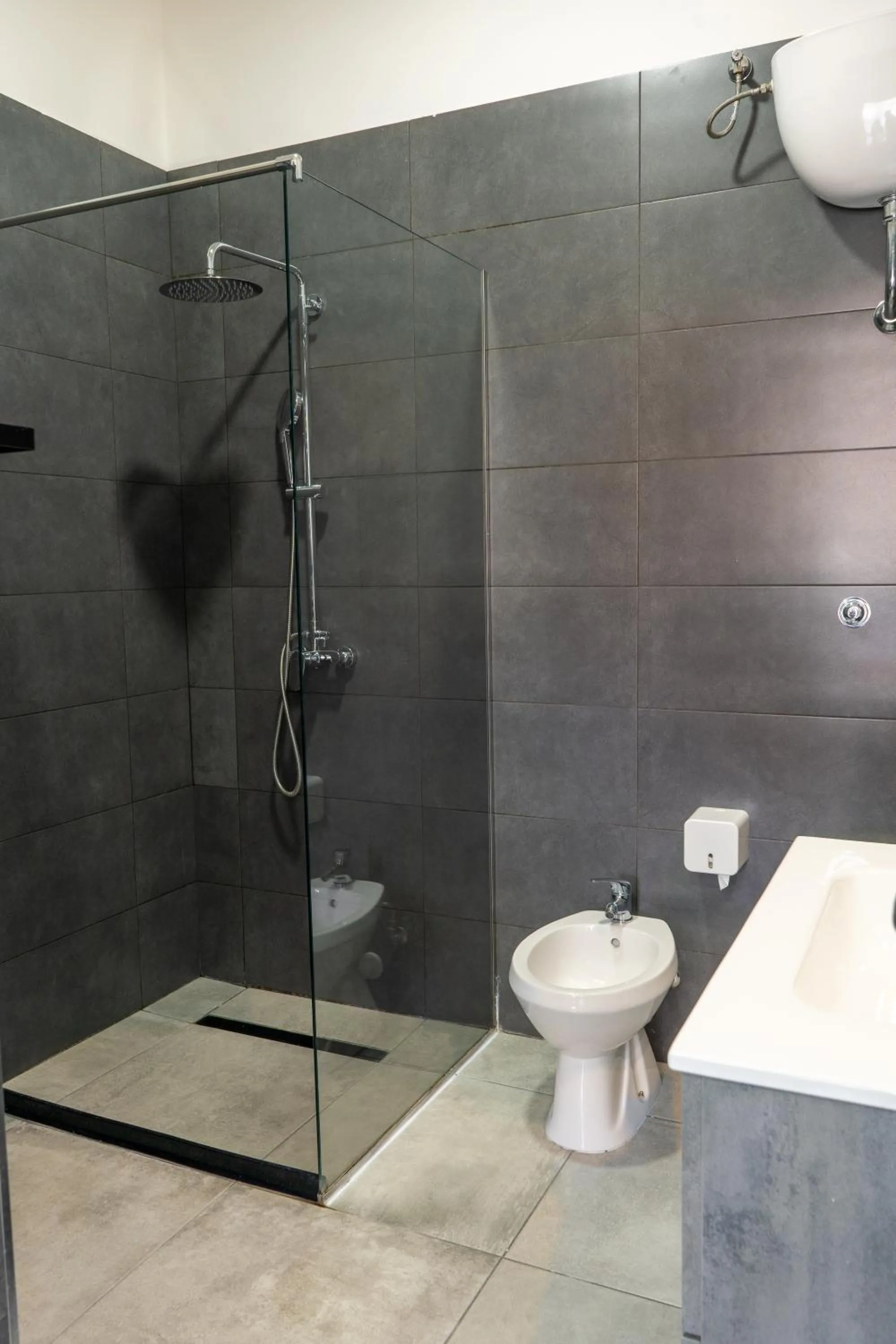 Shower in B&B Sweet Sleep