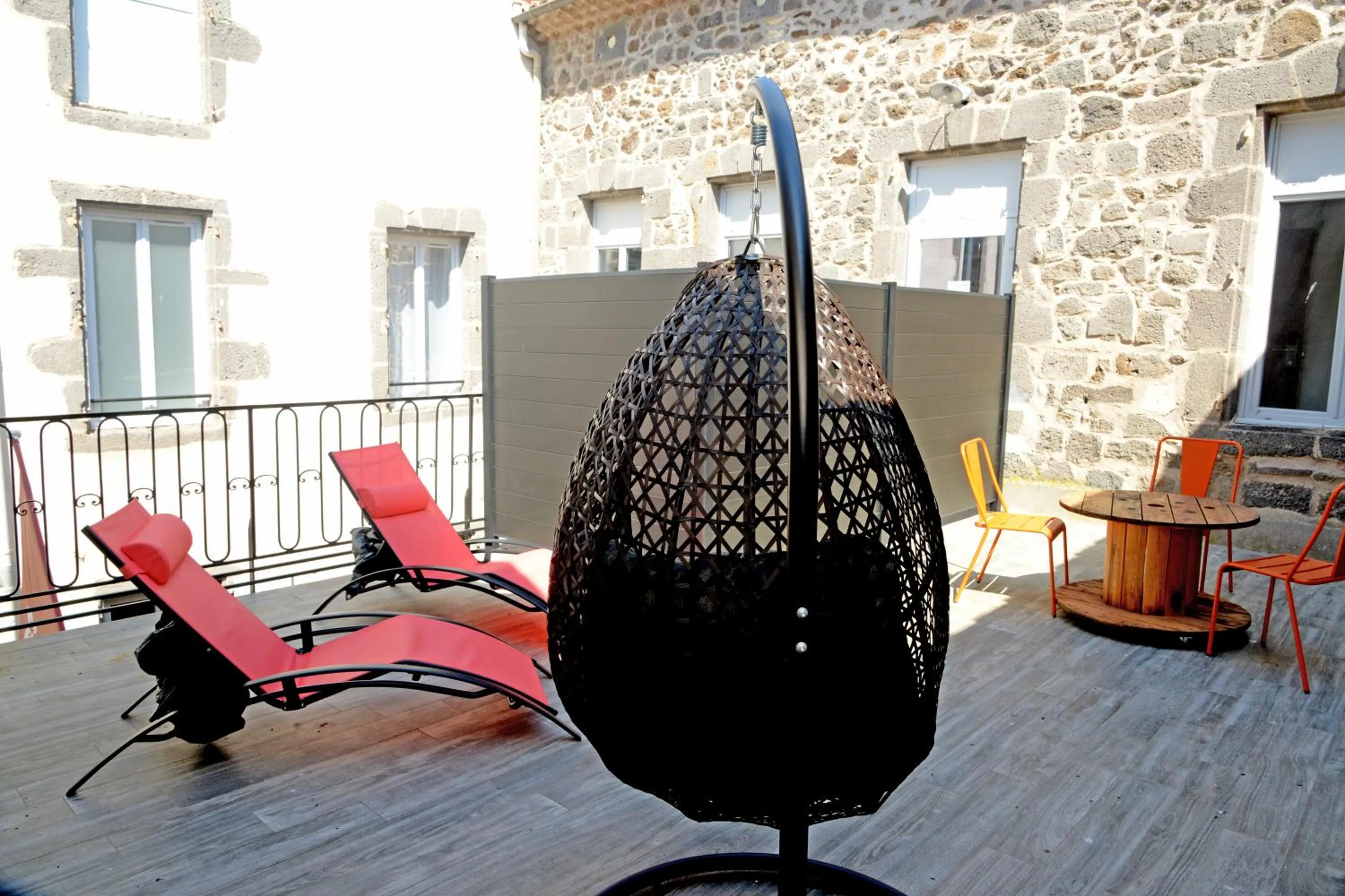 Patio in Logis Hotel Yseria - Historical Center