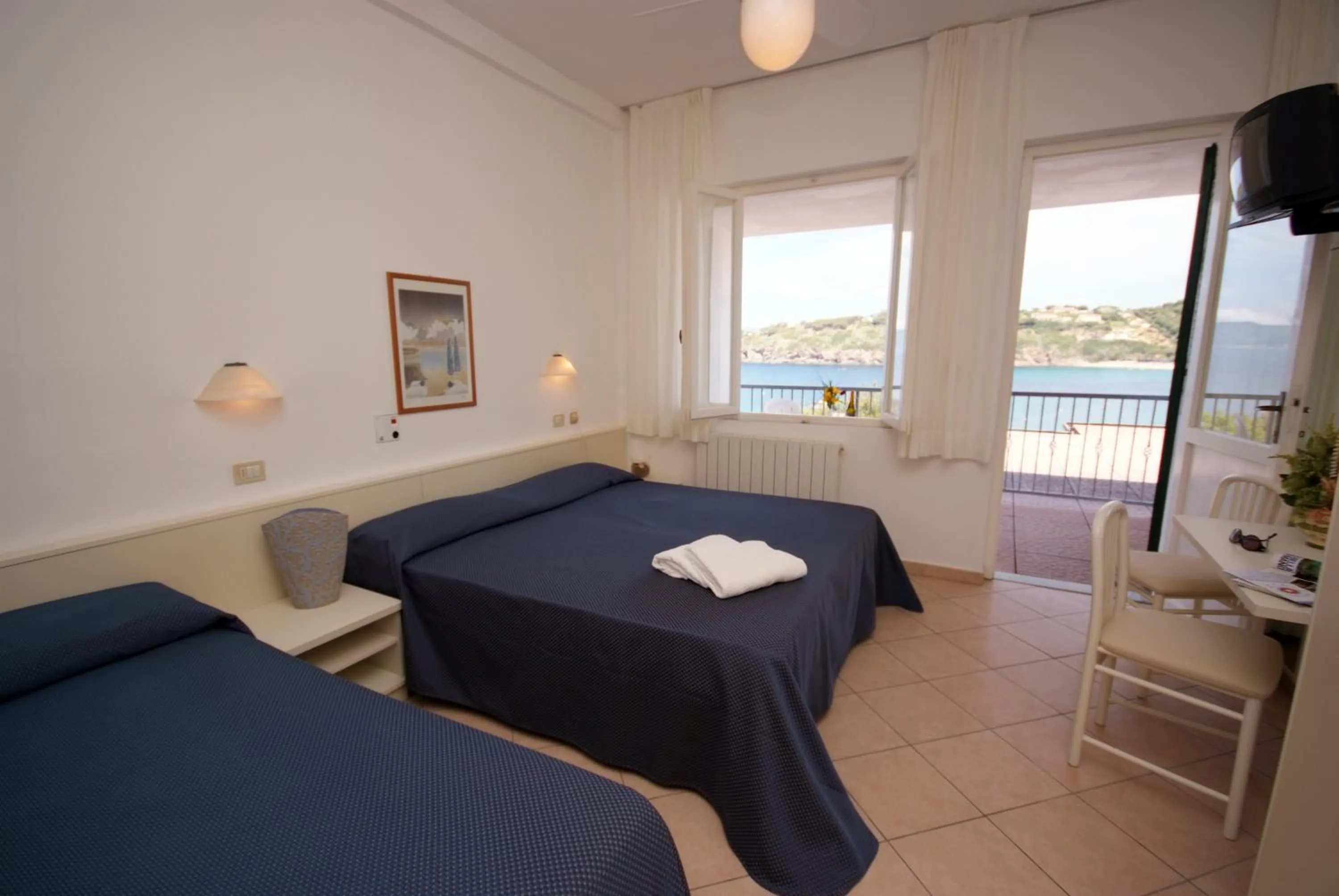 Photo of the whole room, Bed in Hotel Dino