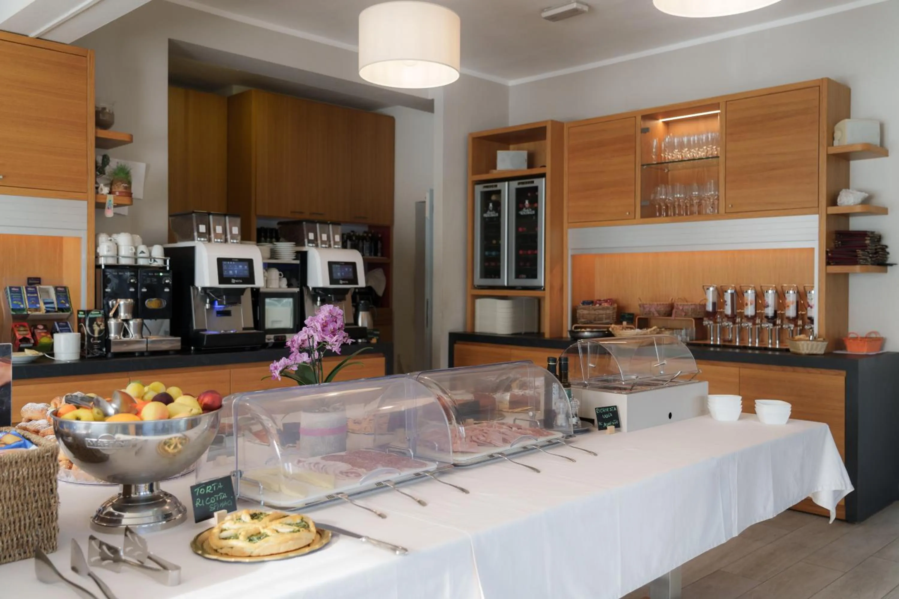 Breakfast in Hotel Dino