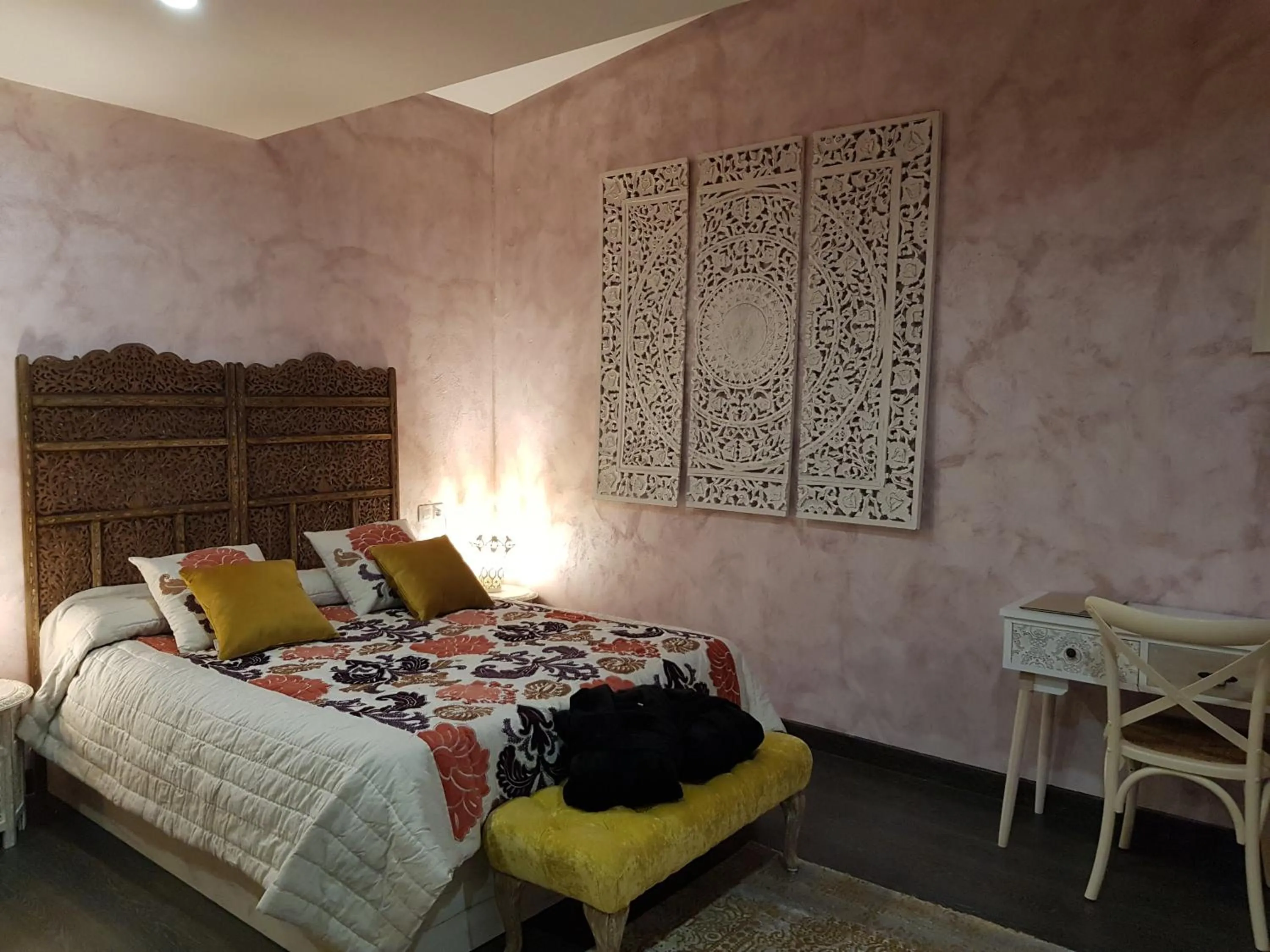 Photo of the whole room, Bed in Riad Medina Mudejar