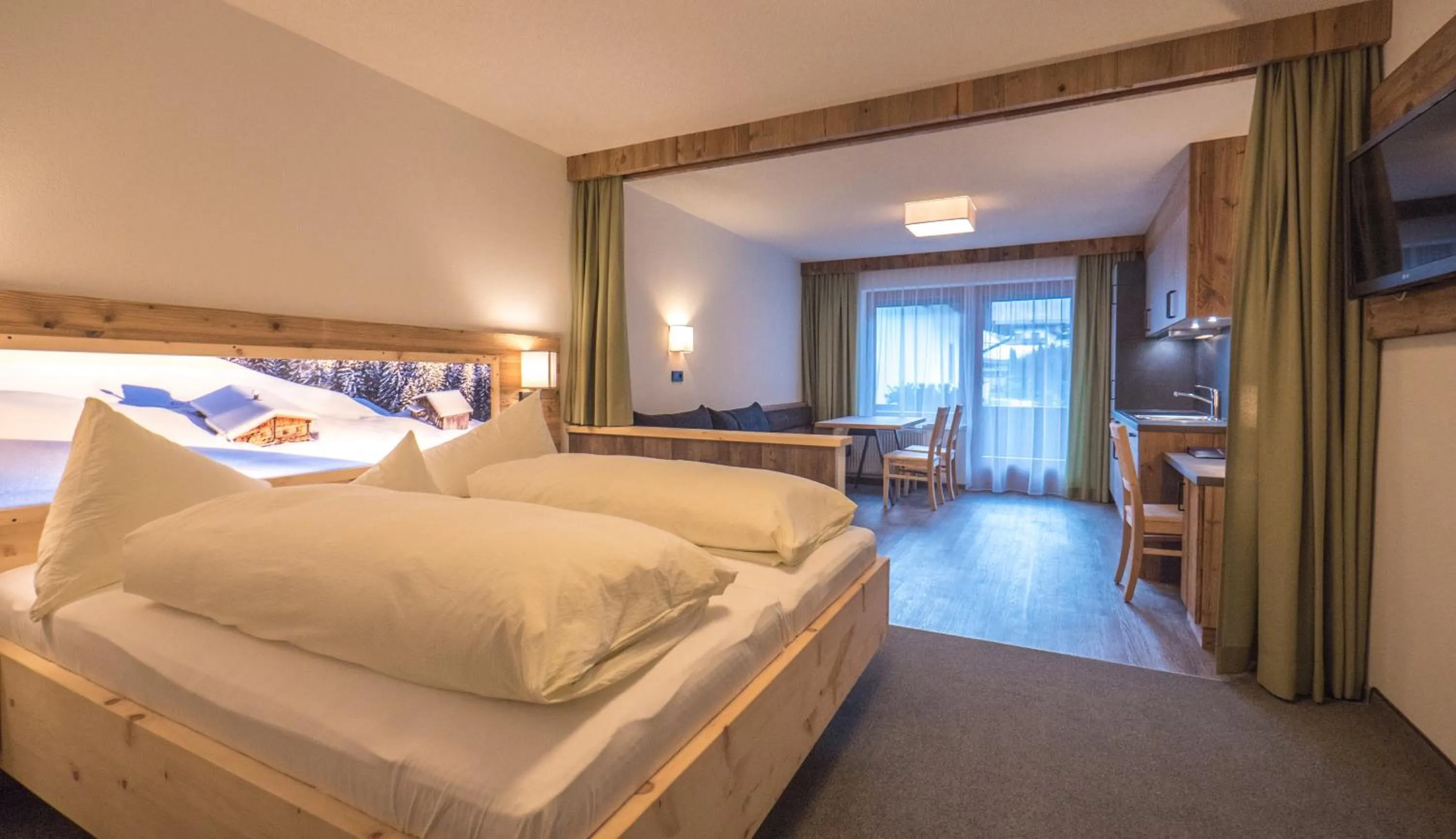 Photo of the whole room, Bed in Hotel & Apart Central