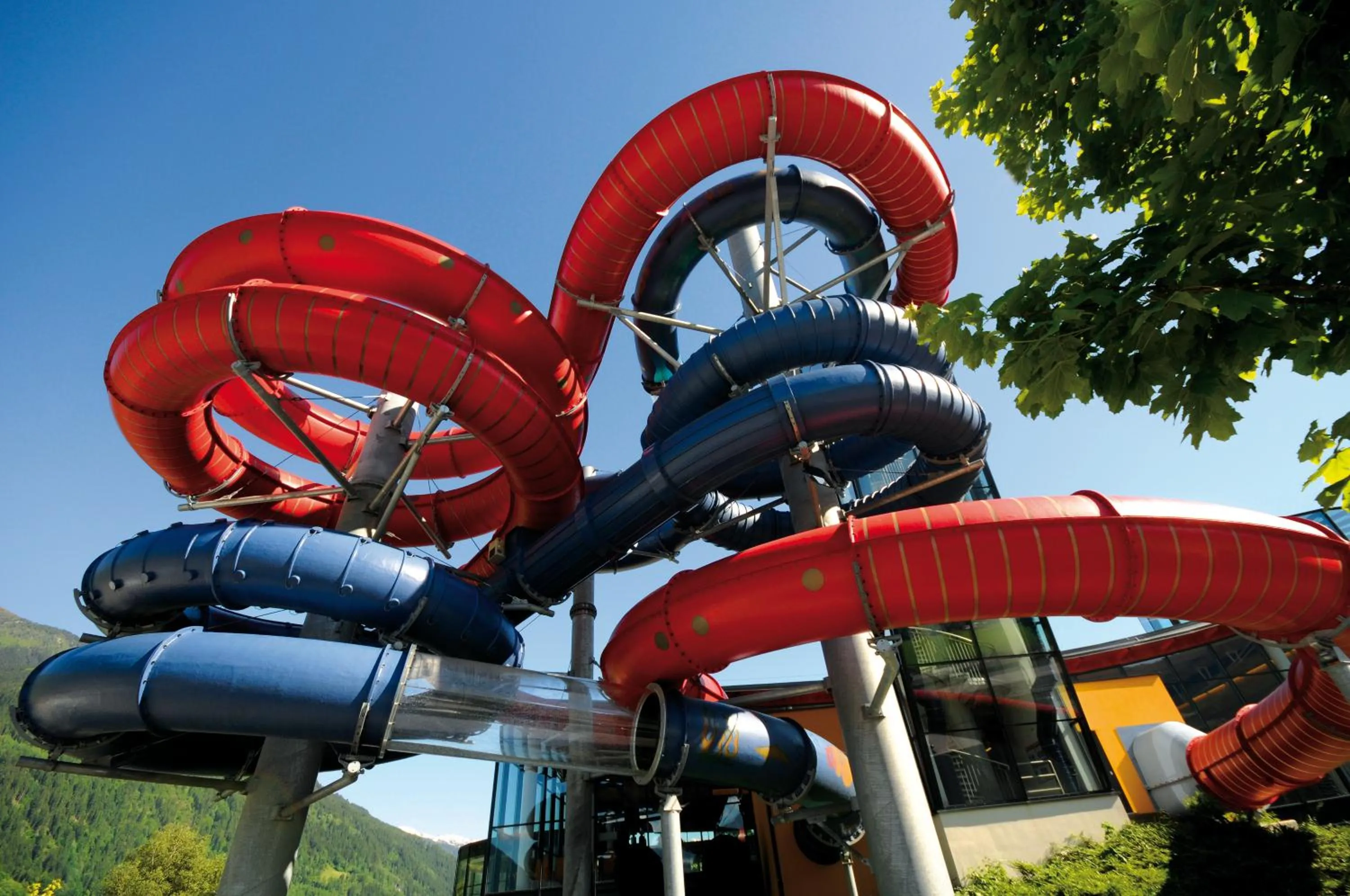 Public Bath in Hotel & Apart Central