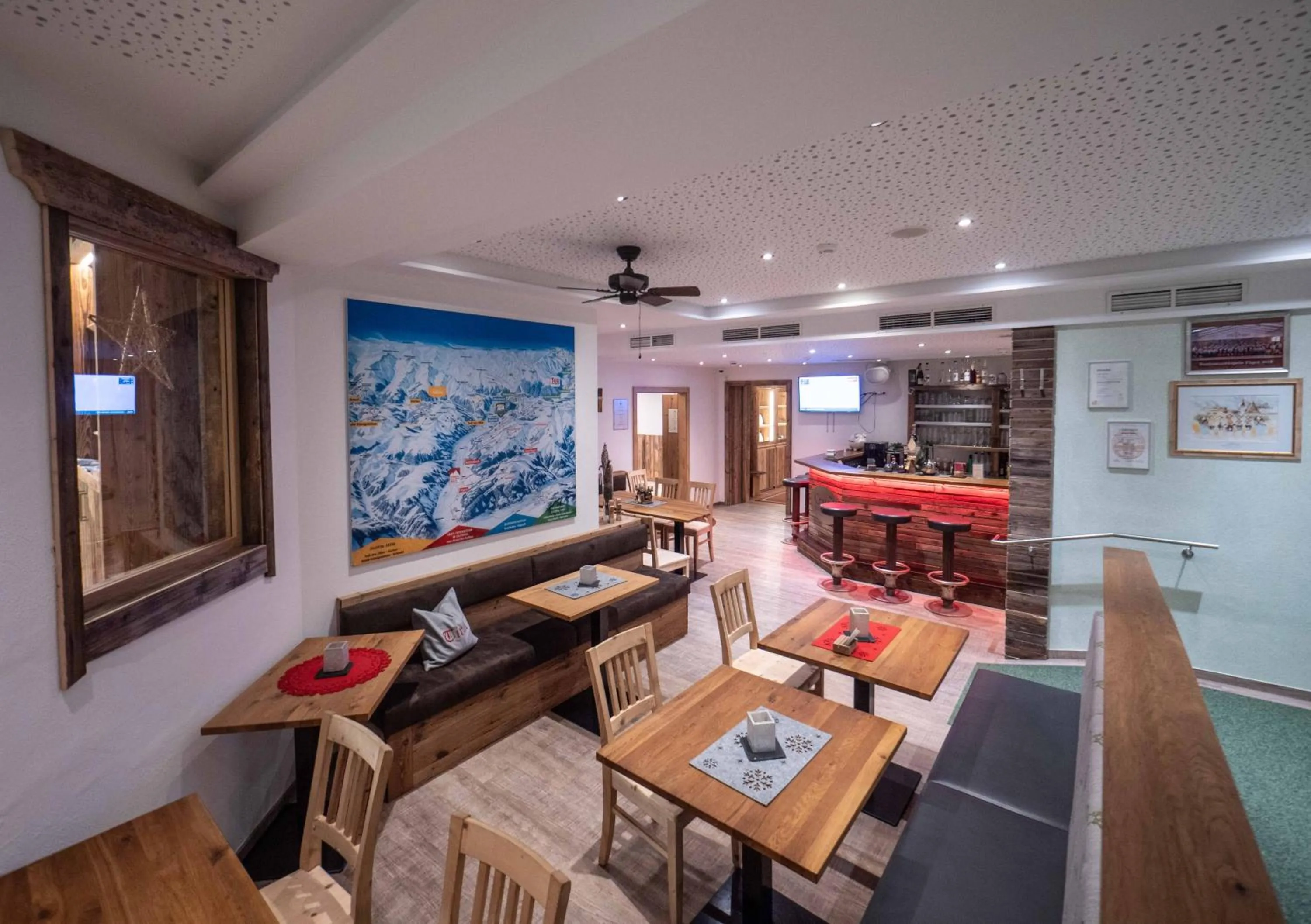 Lounge or bar in Hotel & Apart Central