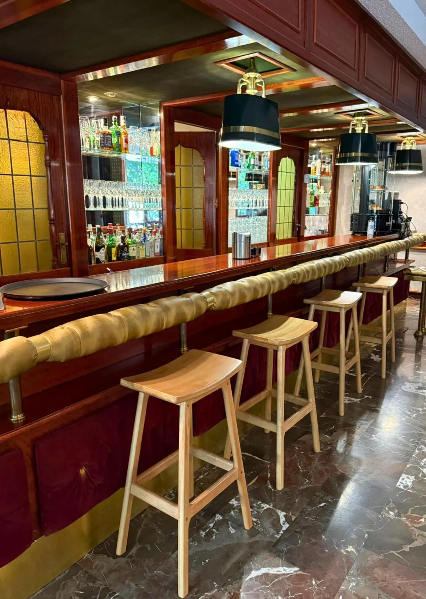 Lounge or bar in Hotel Condestable Iranzo