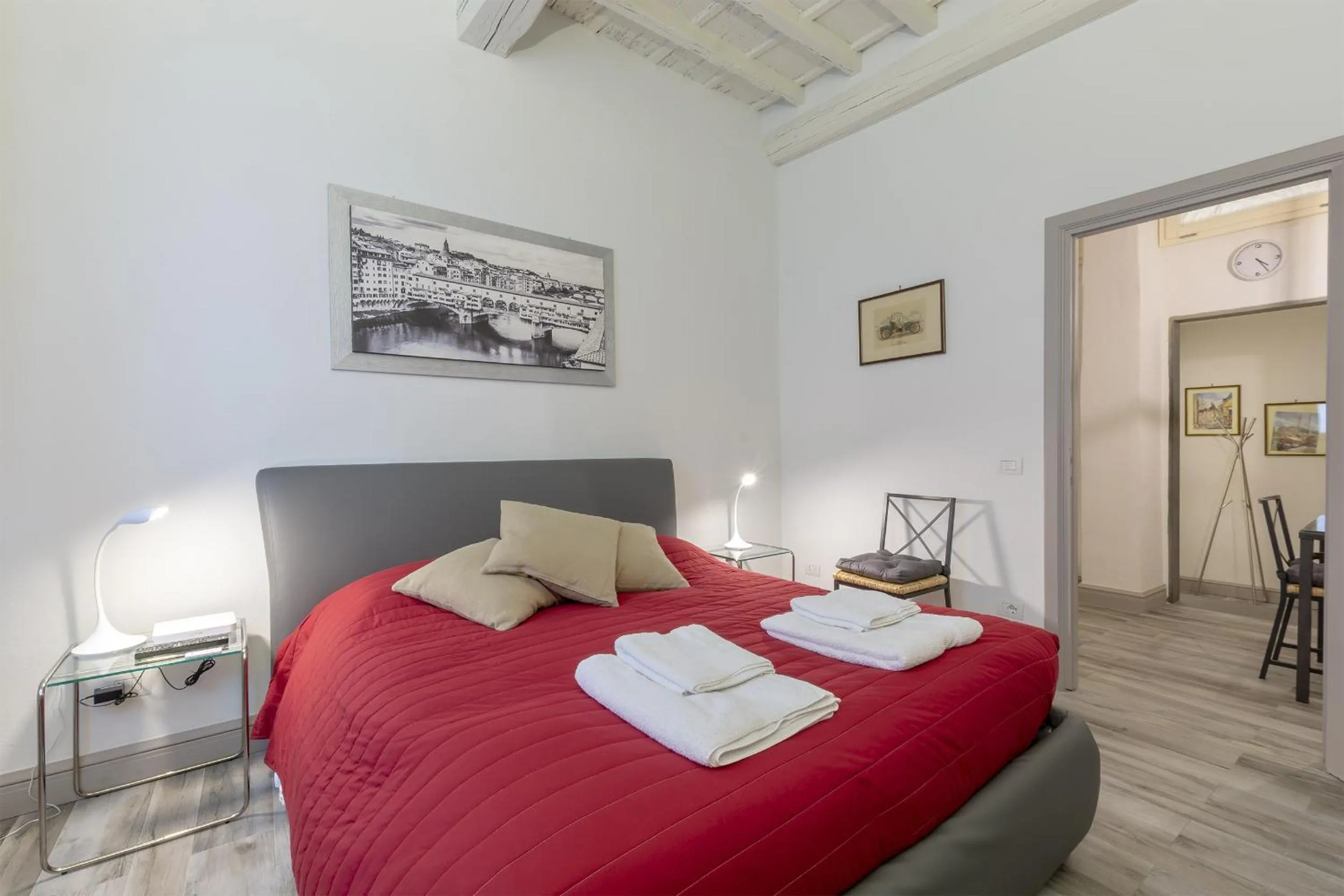 Ponte Vecchio's Nest