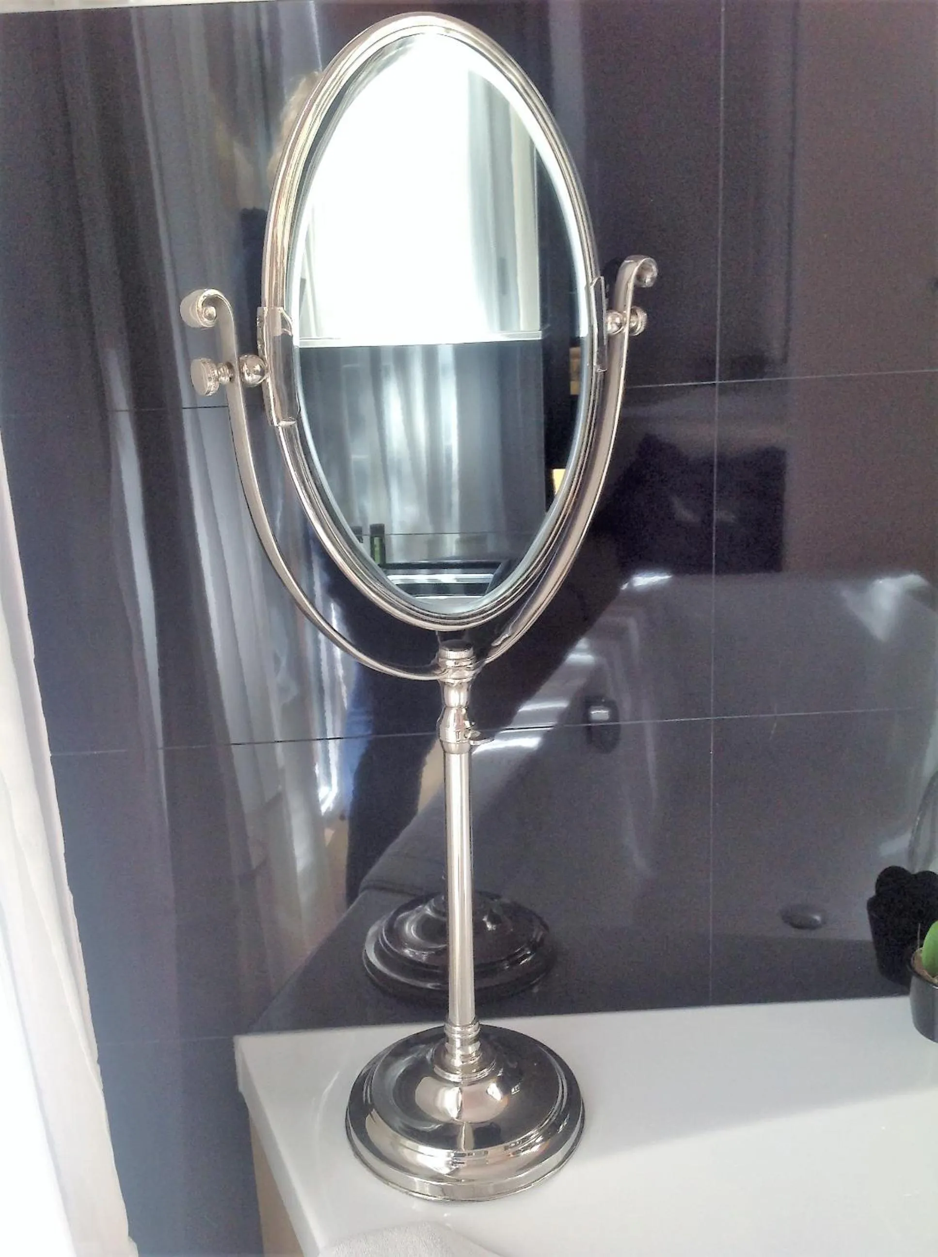 Decorative detail, Bathroom in Anba Boutique