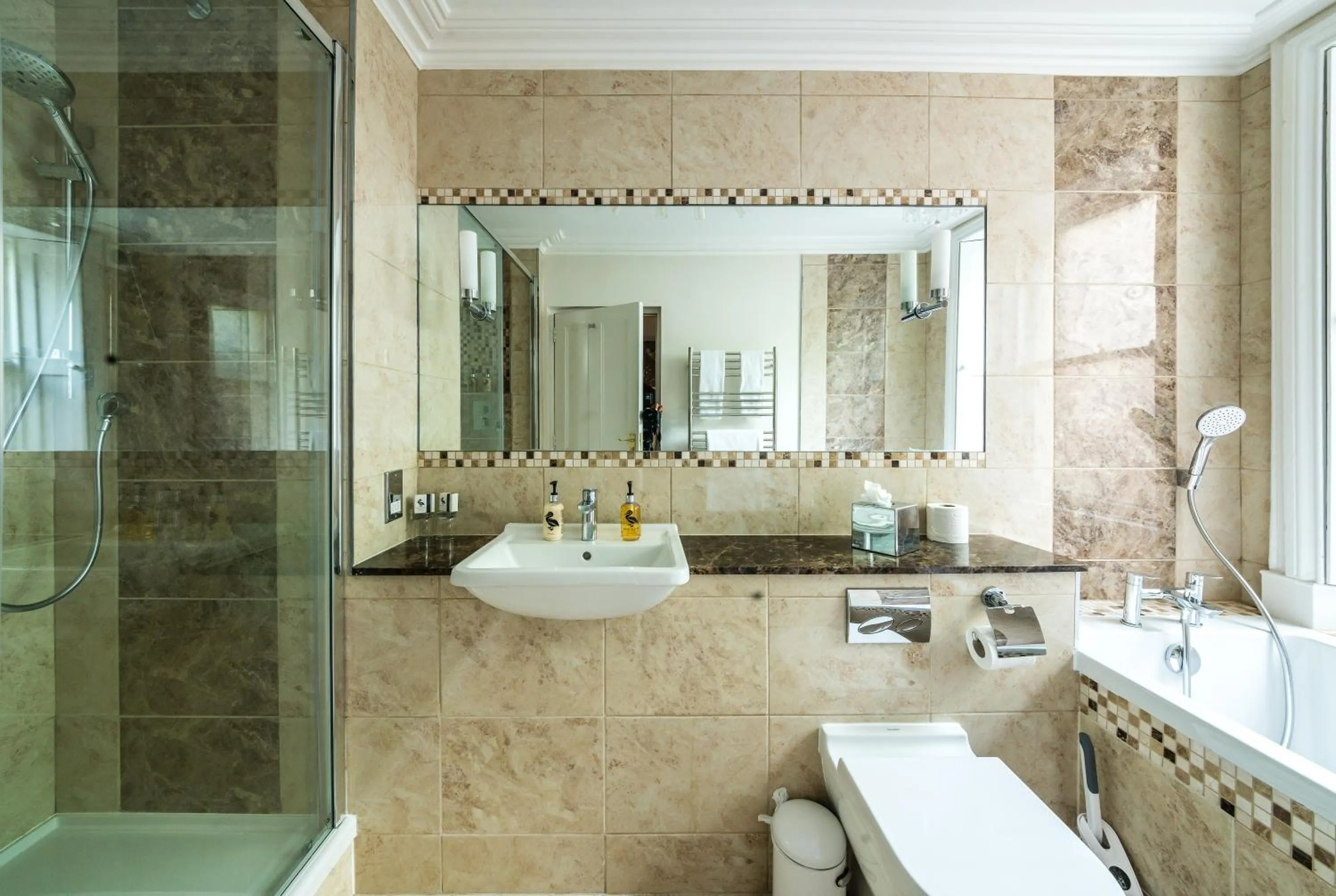 Bathroom in The Ayrlington Guesthouse