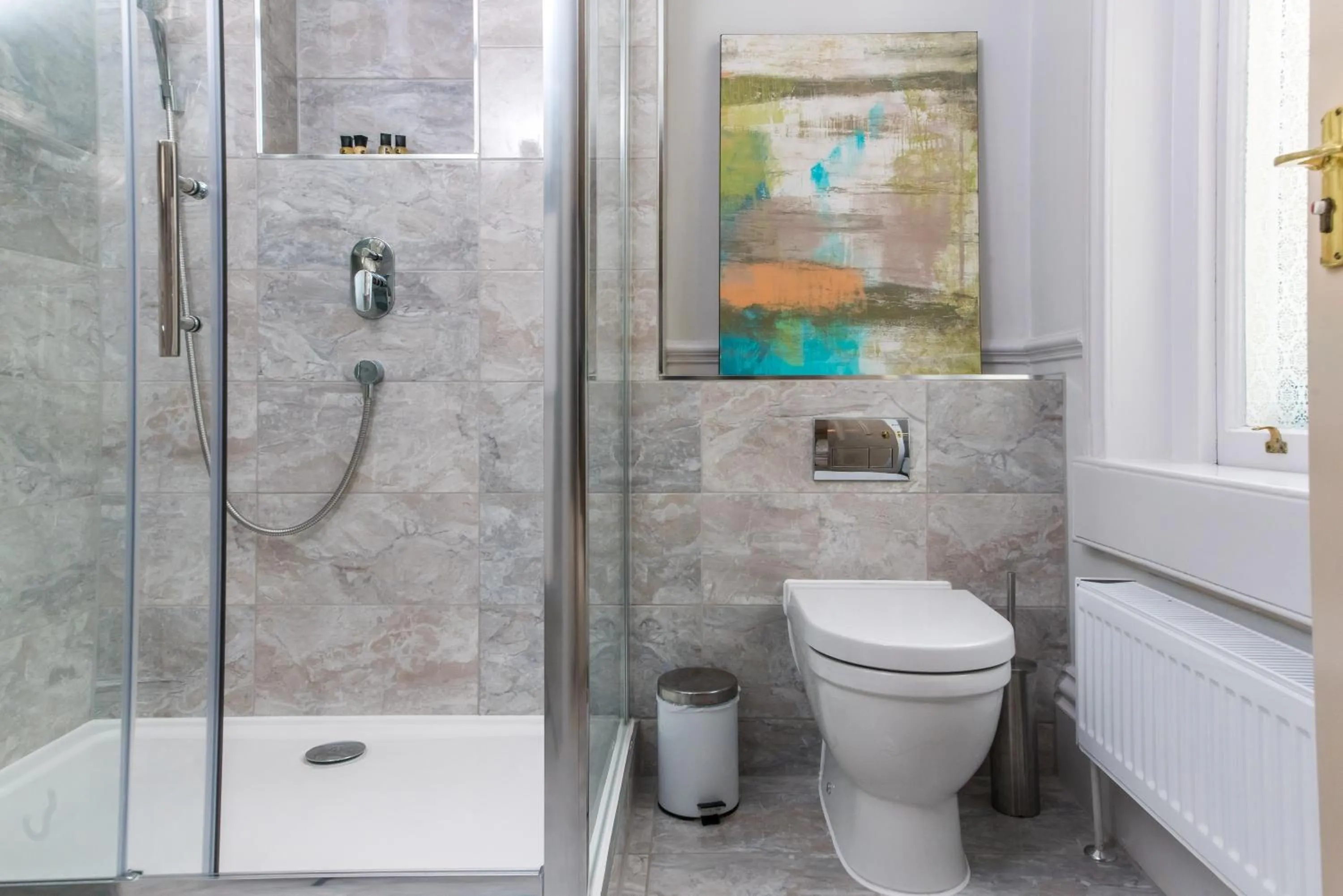 Bathroom in The Ayrlington Guesthouse