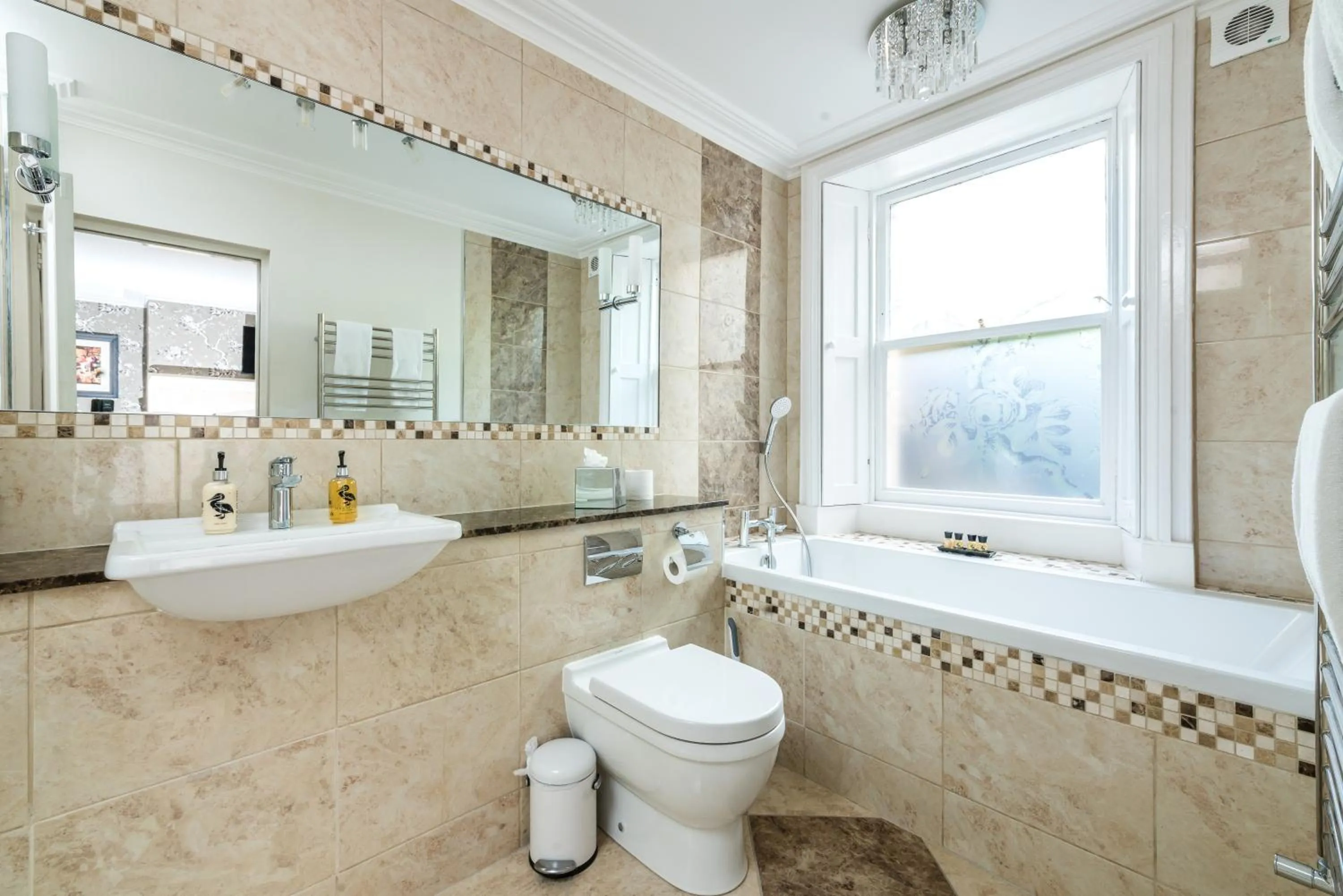 Bathroom in The Ayrlington Guesthouse