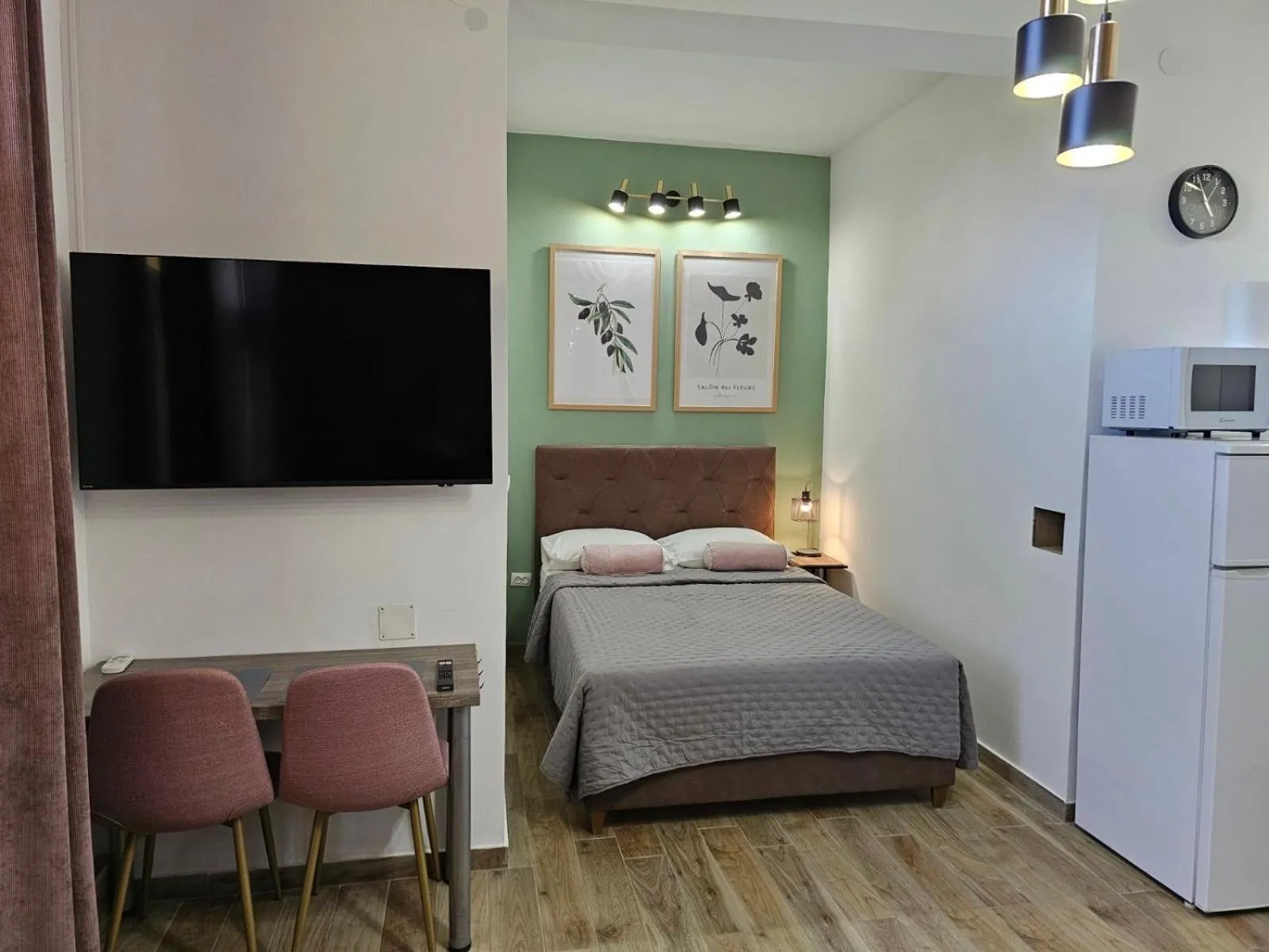 Studio Apartment in Apartments San