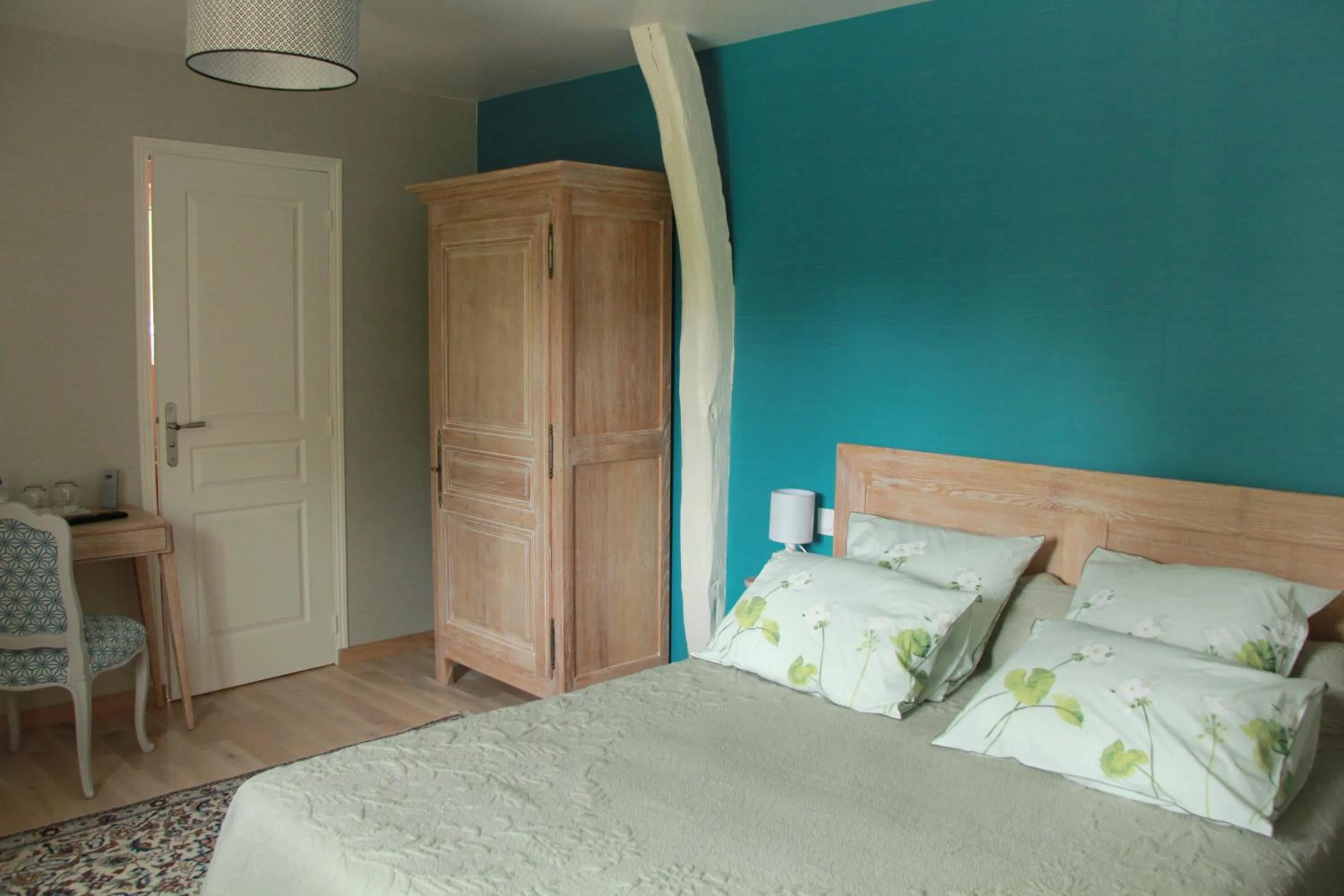 Photo of the whole room, Bed in Manoir le Bout du Pont-Chambres d'Hôtes