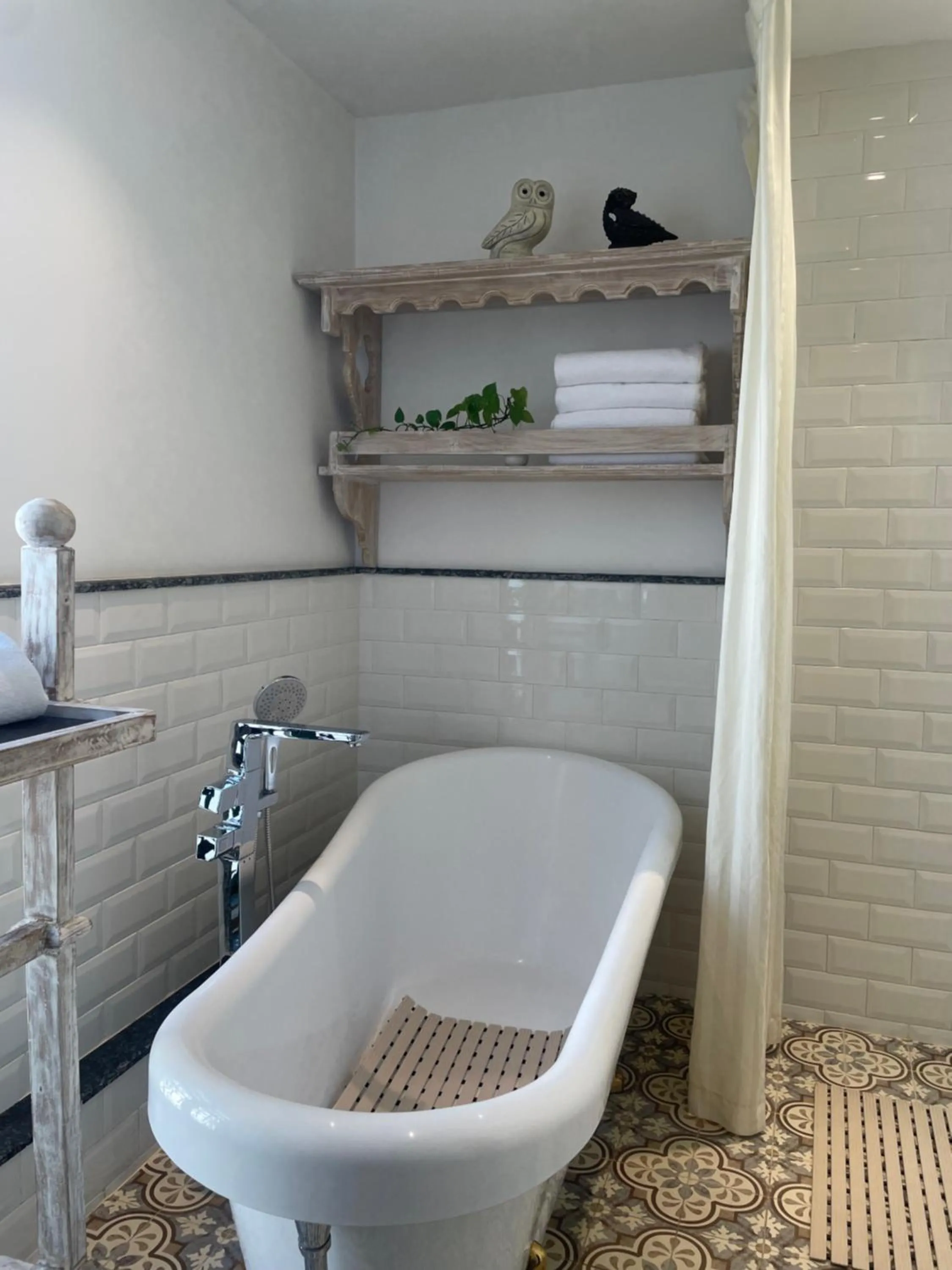 Bathroom in Nepali Ghar Hotel, Thamel - Your Home In Nepal