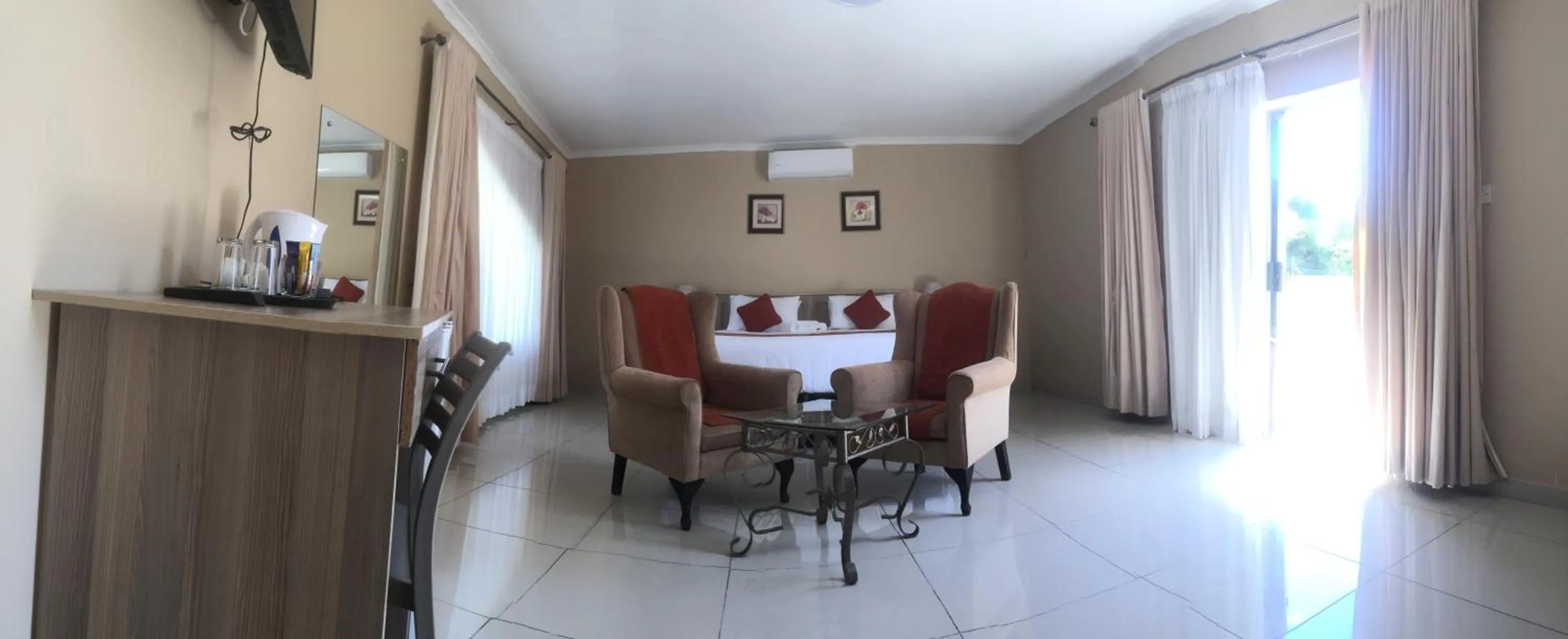Photo of the whole room in Bridgeville Guest House( Pty) Ltd