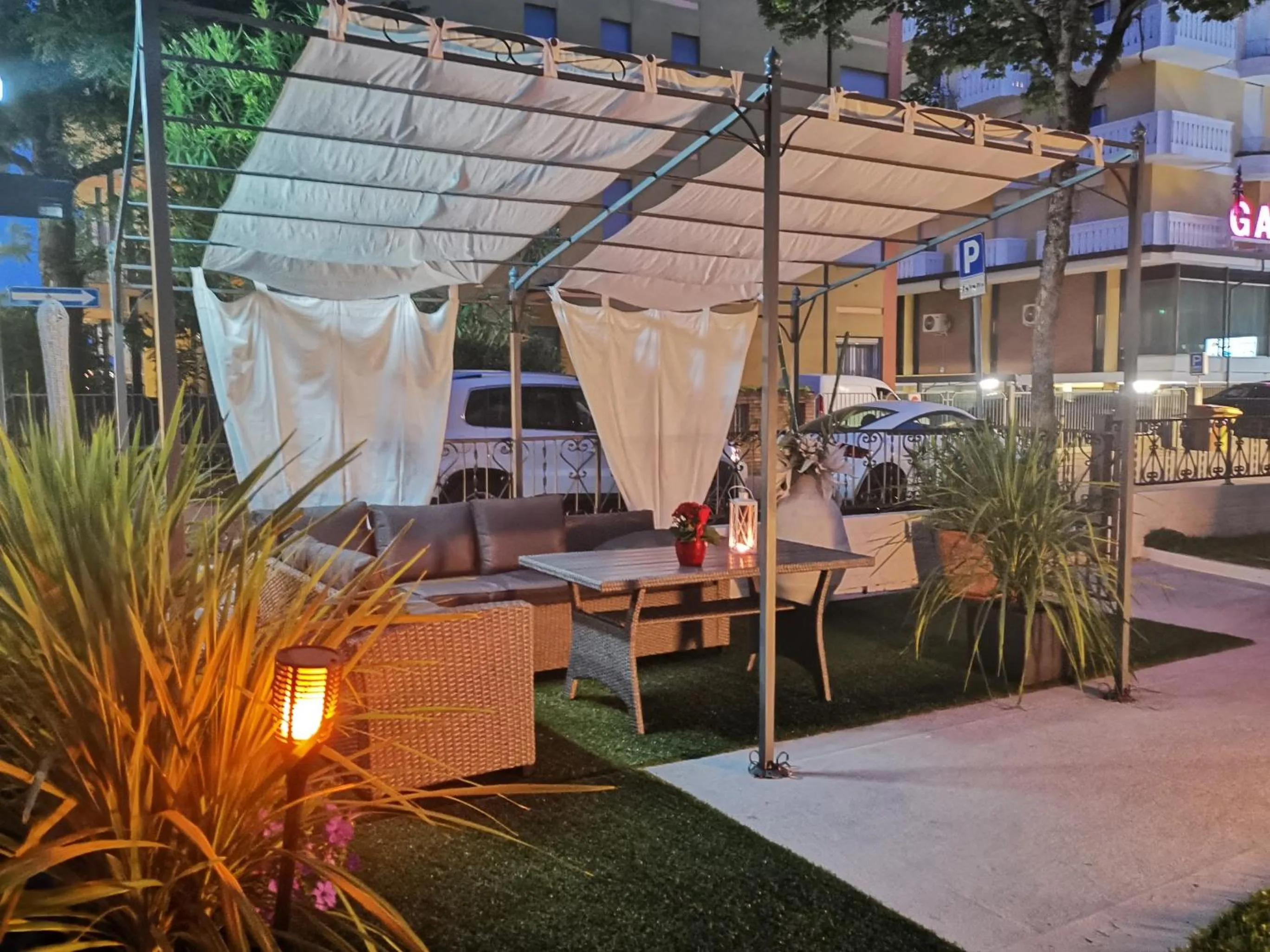 Garden in Hotel My Fair