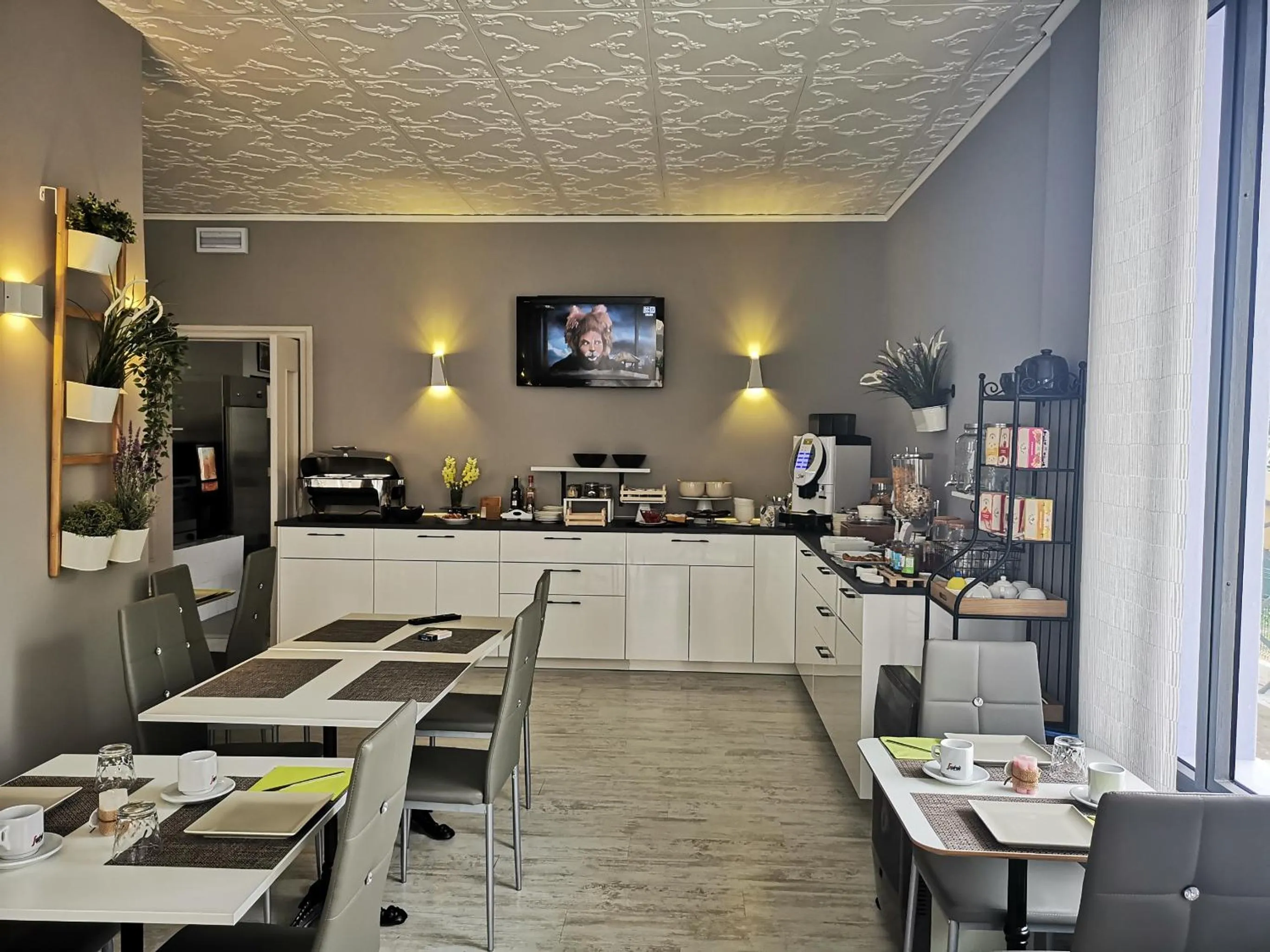 Food and drinks in Hotel My Fair