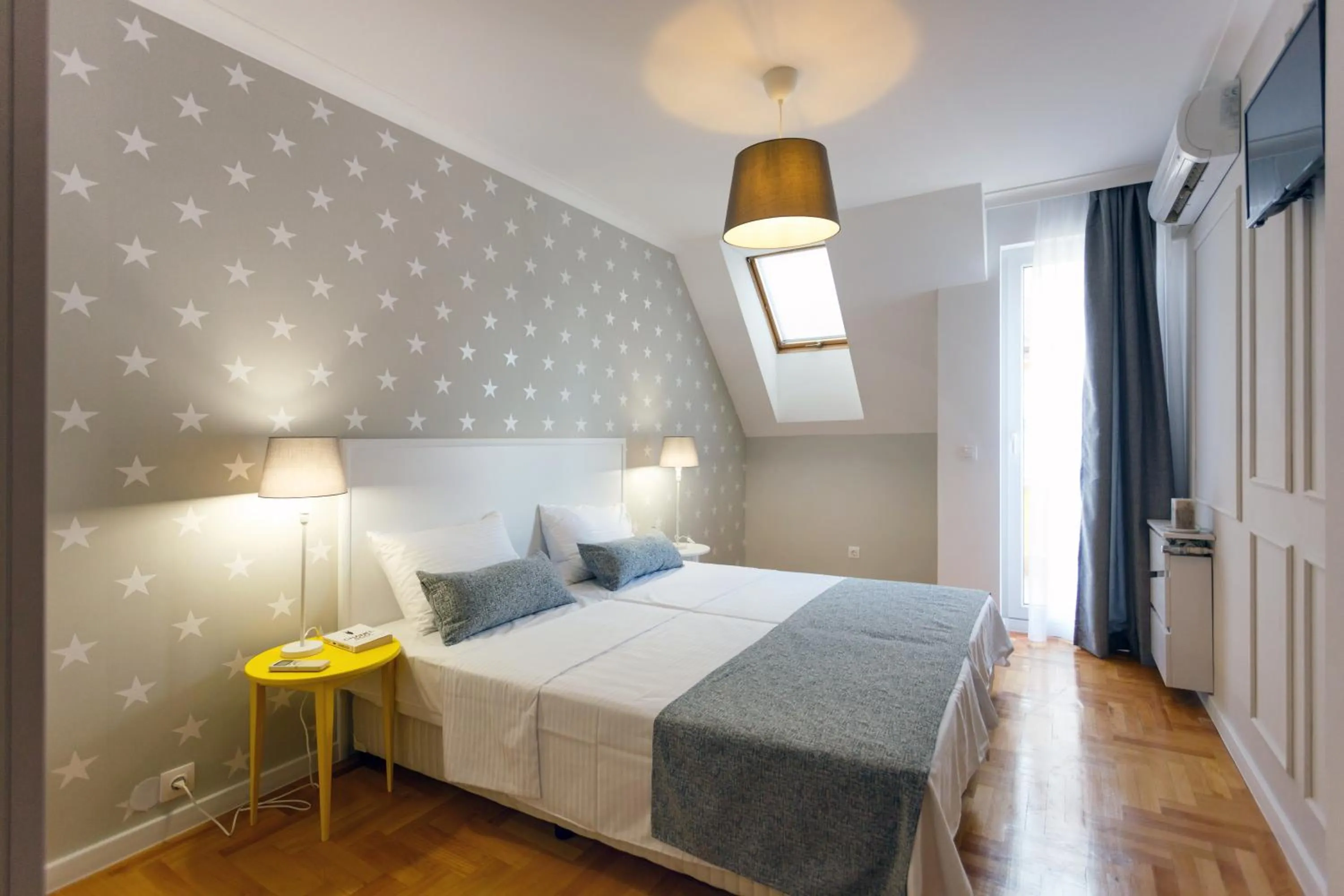 Bed in CityResidence Aparthotel